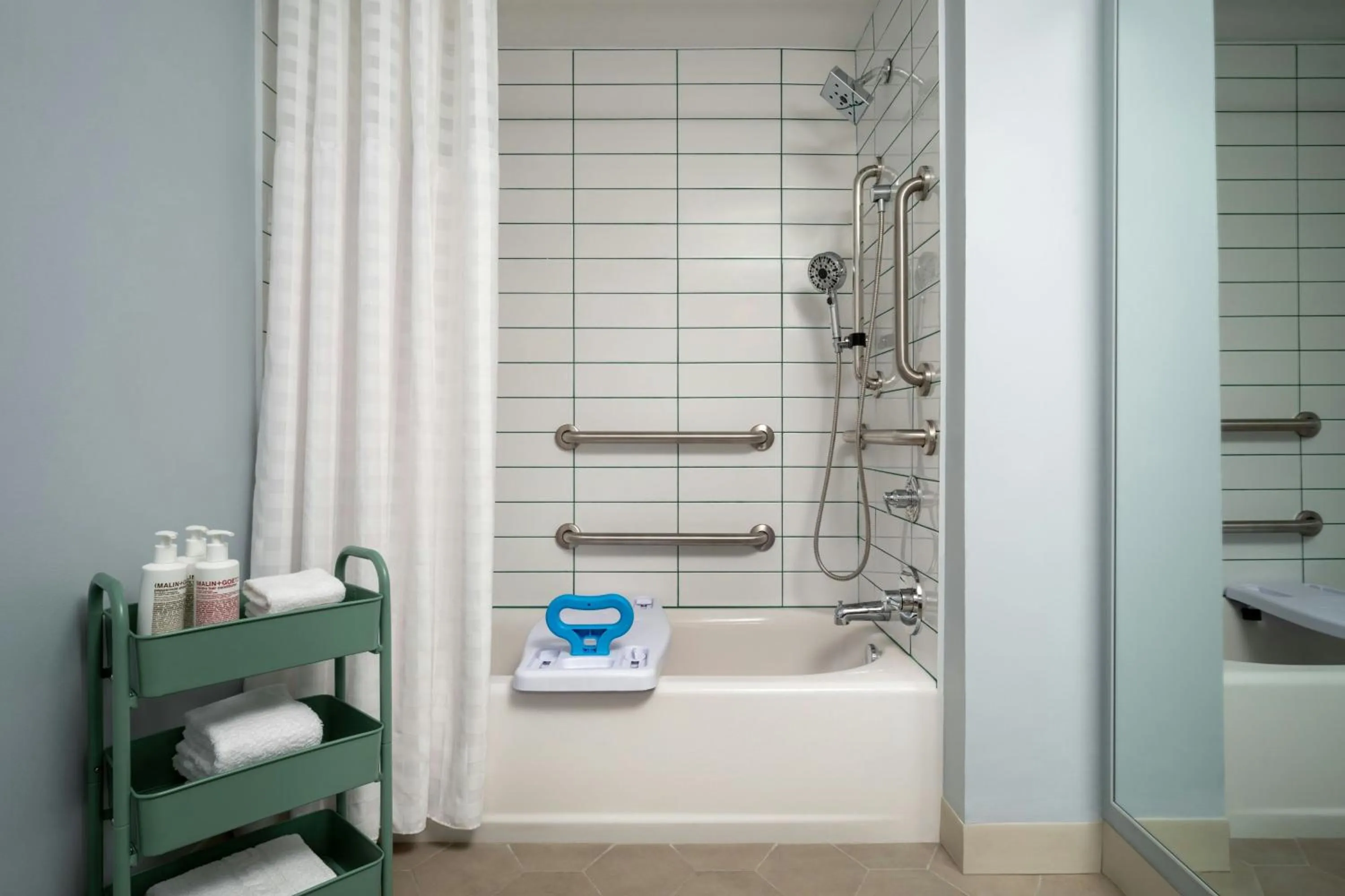 Bathroom in The Wayback, Pigeon Forge, A Tribute Portfolio Hotel