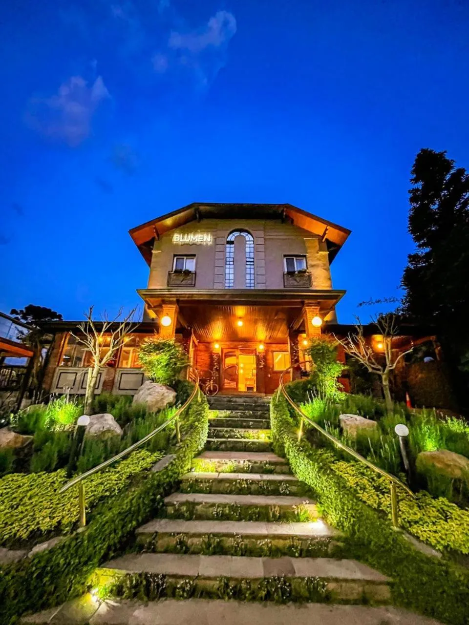 Property building in Blumen Hotel Boutique