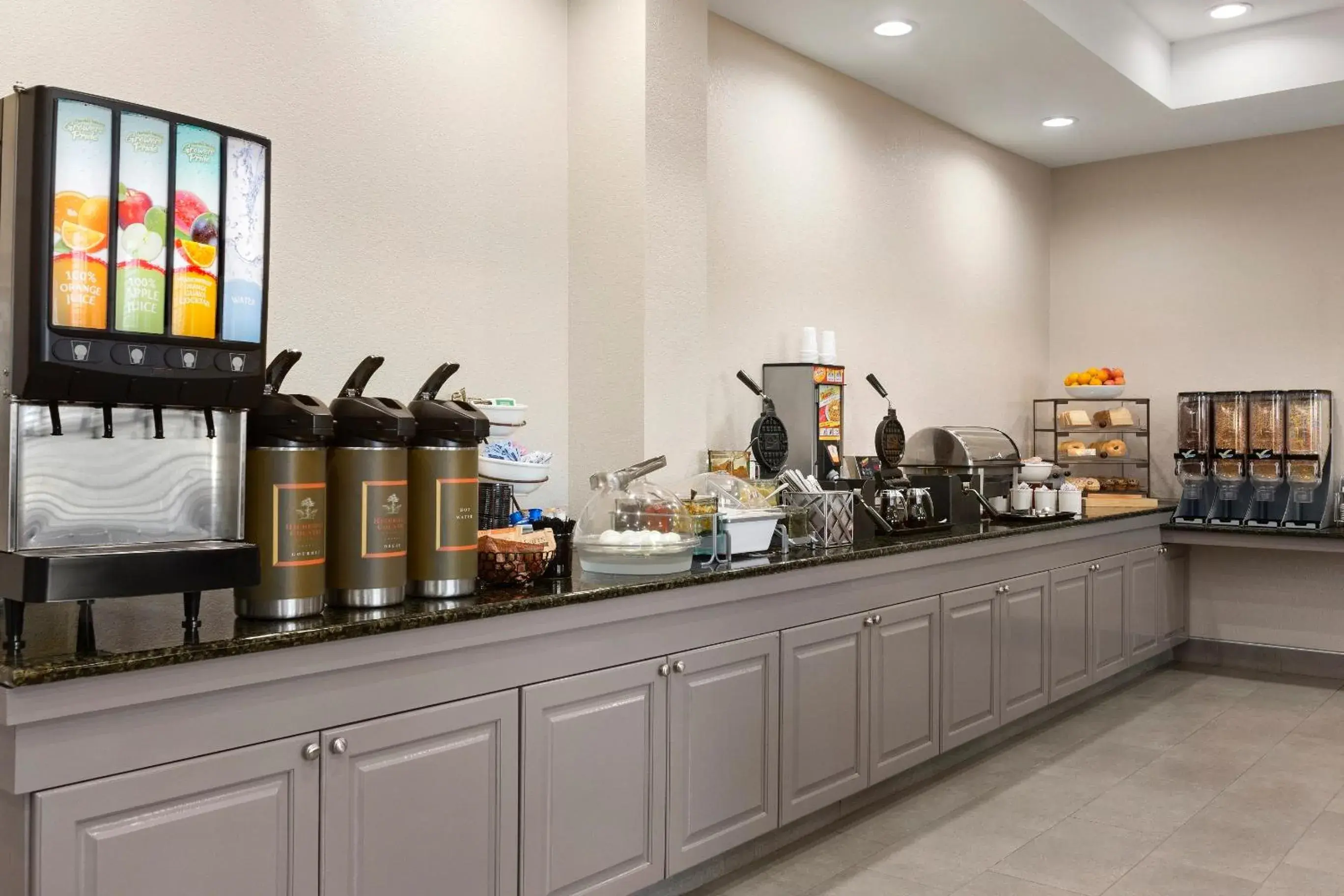 Breakfast in Country Inn & Suites by Radisson, Panama City Beach, FL Breakfast in Country Inn & Suites by Radisson, Panama City Beach, FL