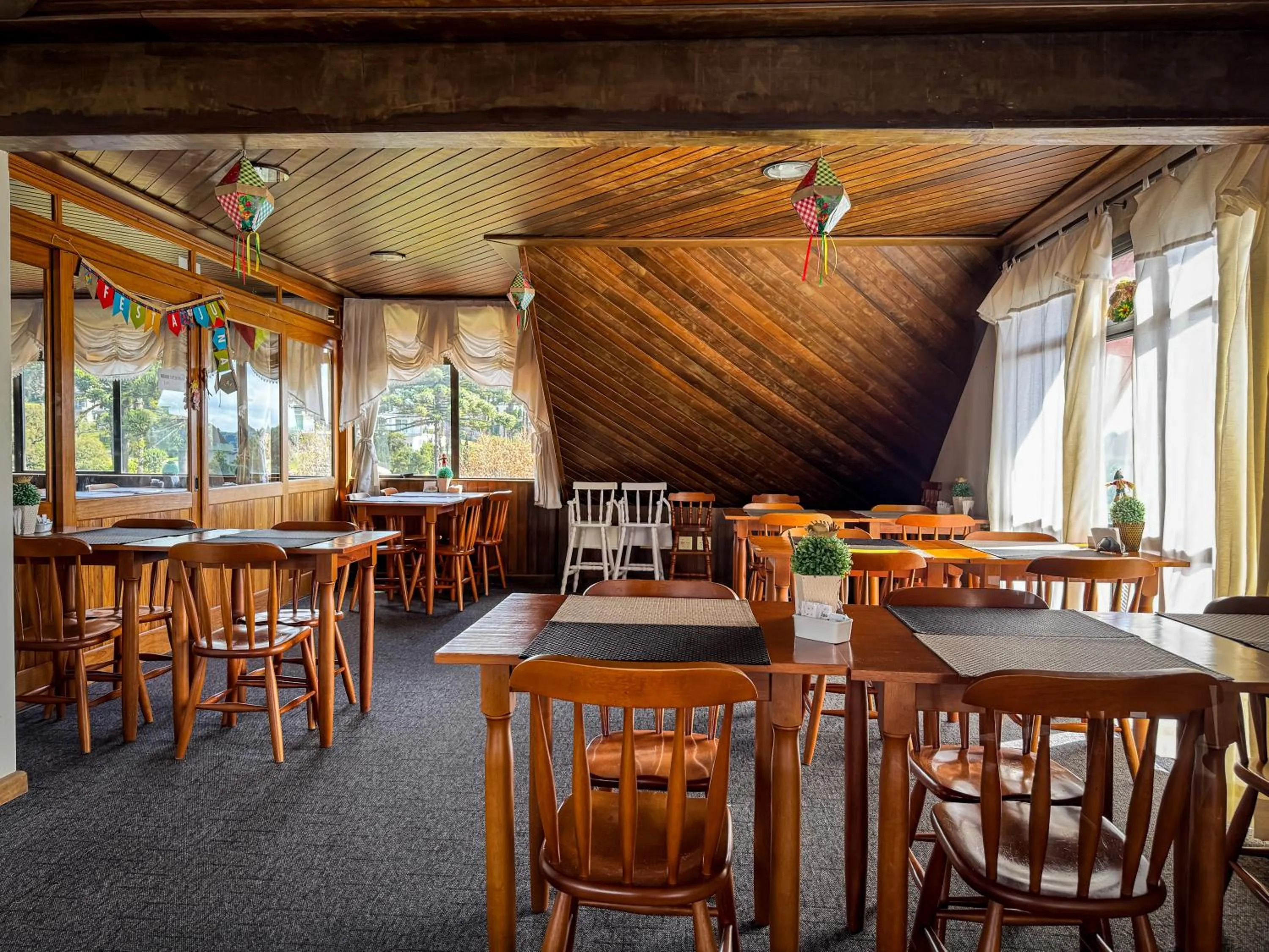 Breakfast in Hotel Tissiani Canela