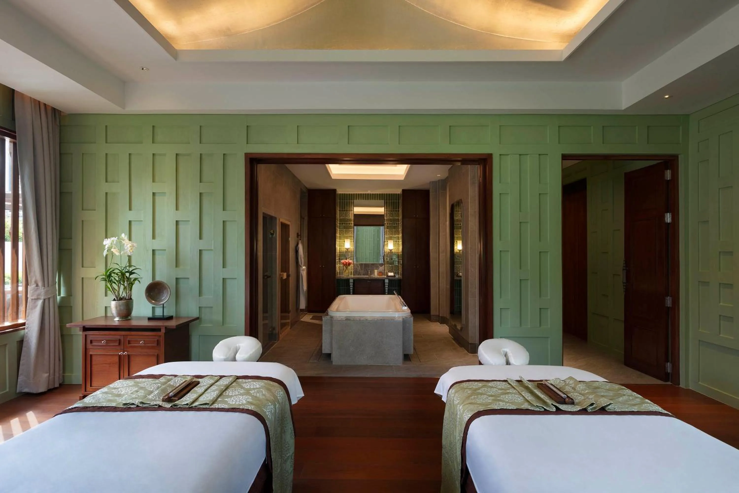 Massage, Bed in The Sukhothai Bangkok