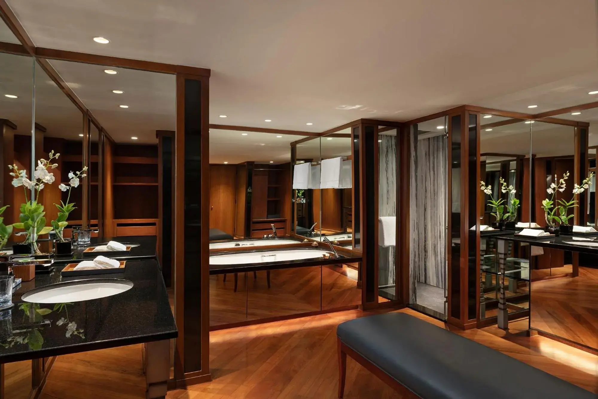 Bathroom in The Sukhothai Bangkok Bathroom in The Sukhothai Bangkok