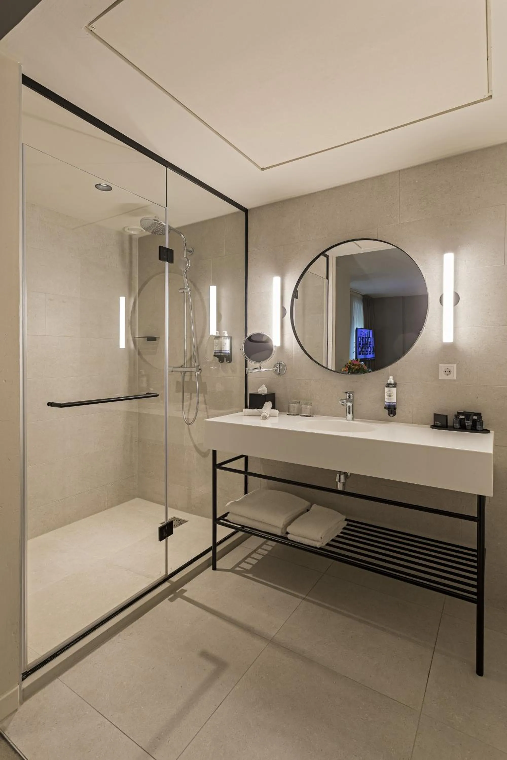 Bathroom in Pestana Amsterdam Riverside