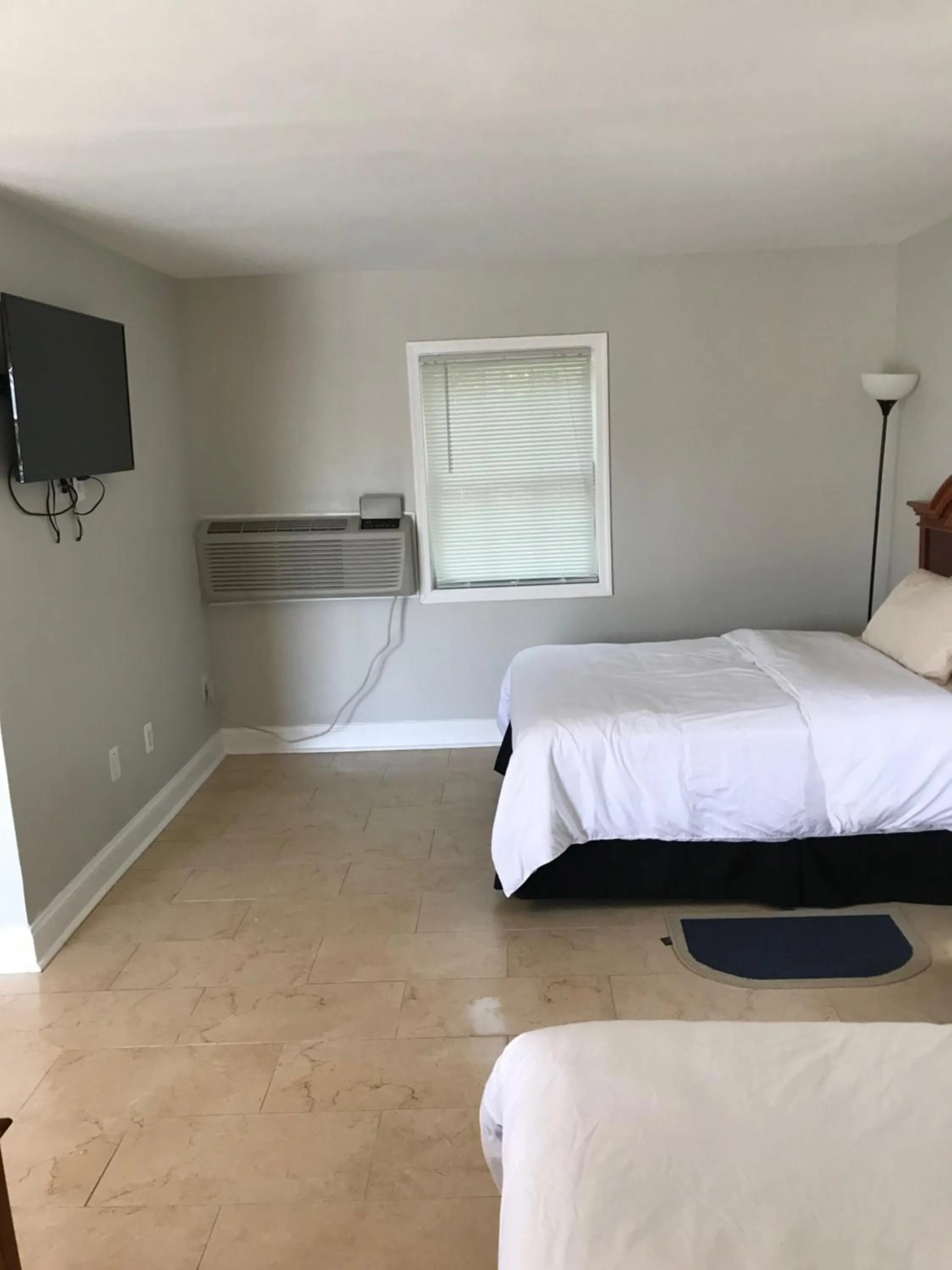 Red Carpet Inn, Alexandria