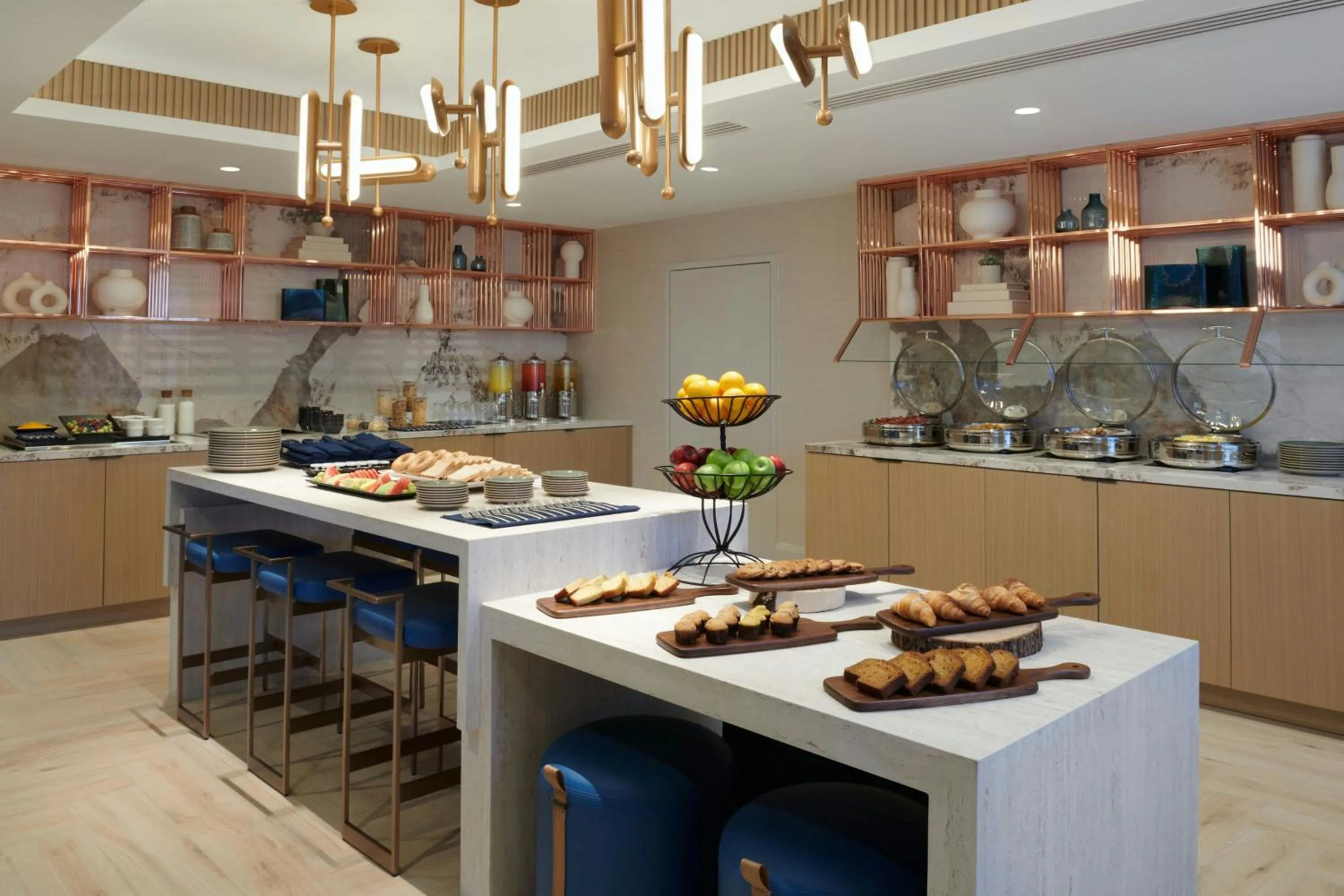 Breakfast in Kingston Market Square Hotel