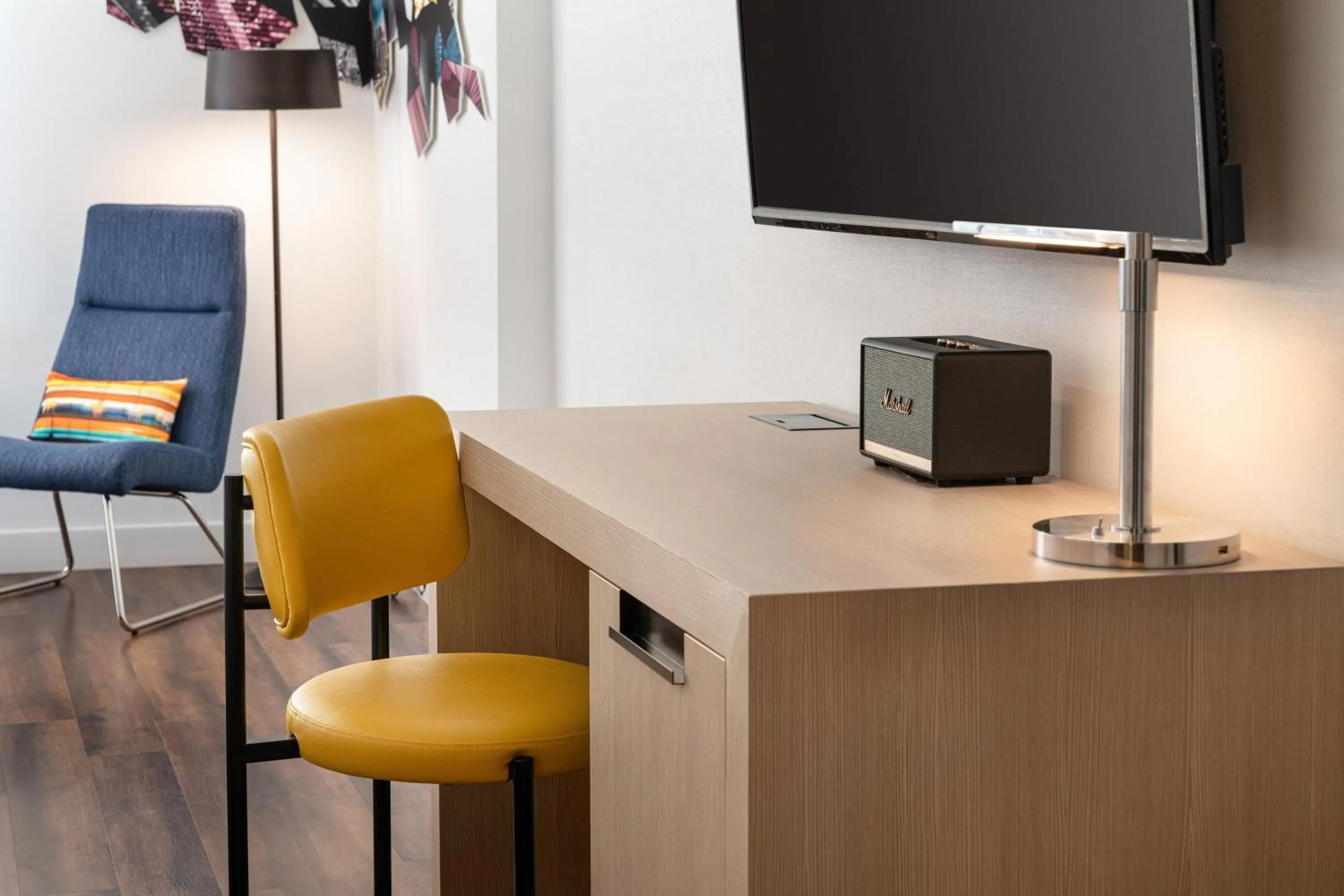 Photo of the whole room in Aloft Mountain View