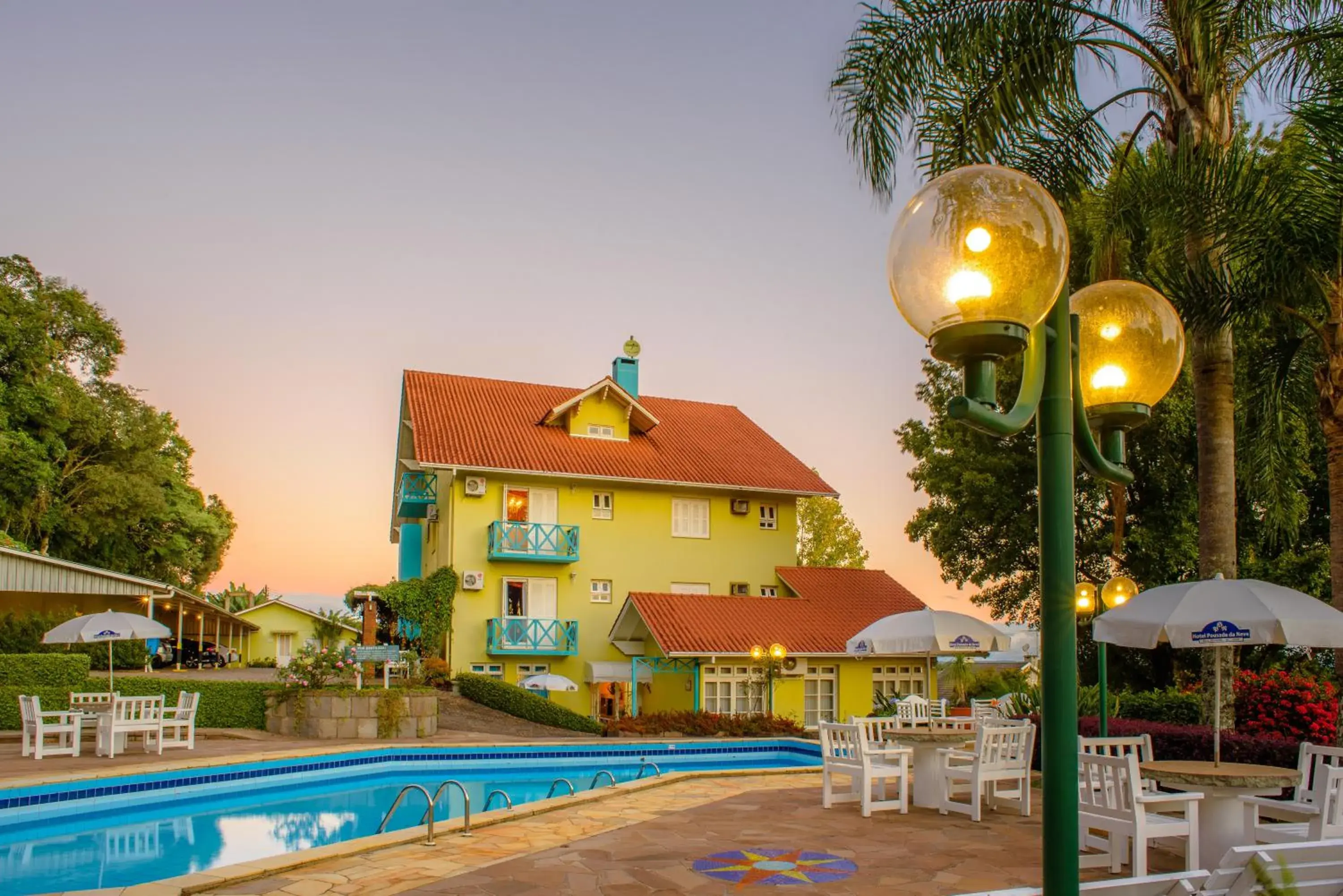 Swimming pool in Hotel Pousada da Neve Swimming pool in Hotel Pousada da Neve