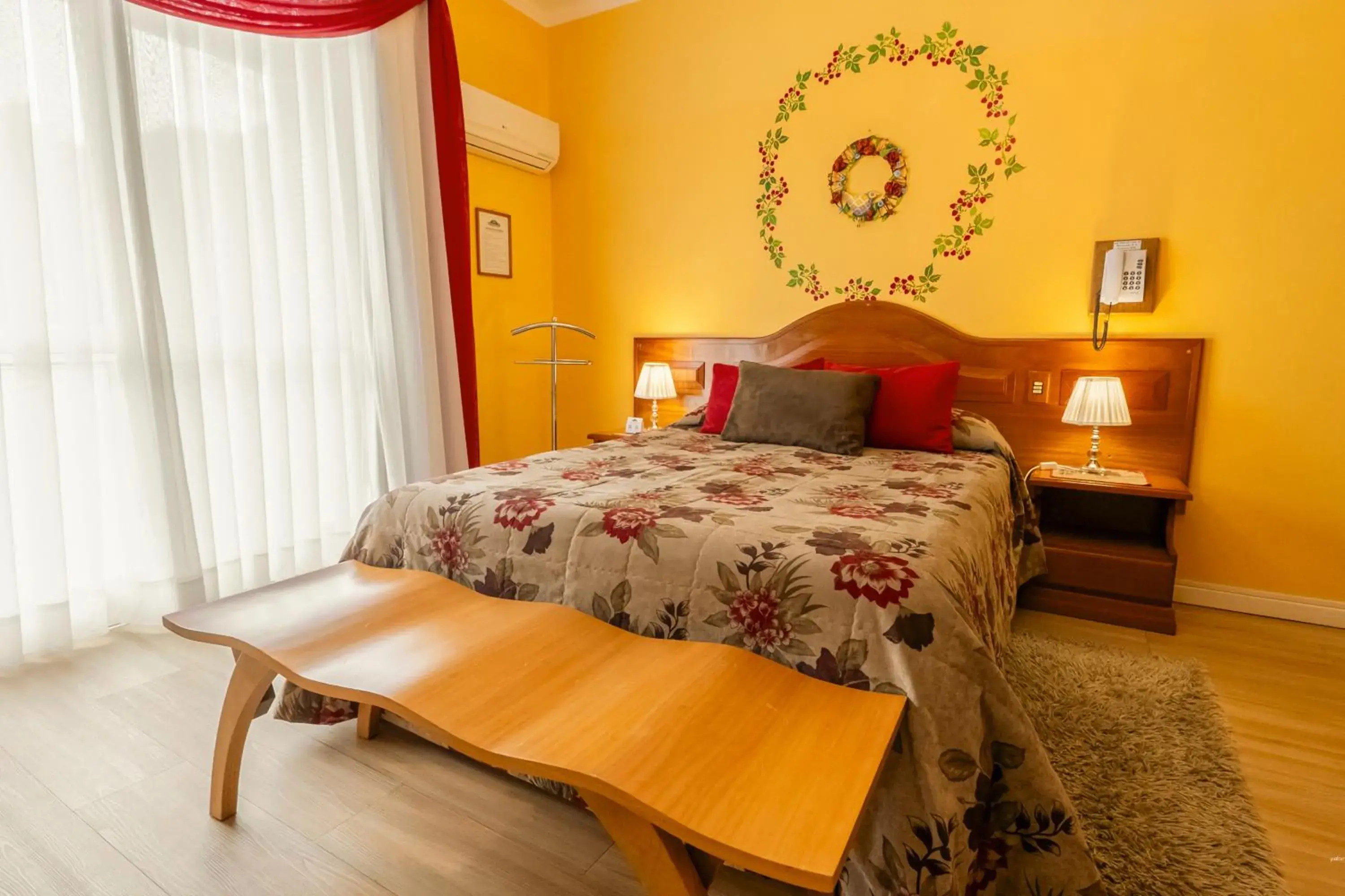 Deluxe Double Room with Balcony - single occupancy in Hotel Pousada da Neve Deluxe Double Room with Balcony - single occupancy in Hotel Pousada da Neve