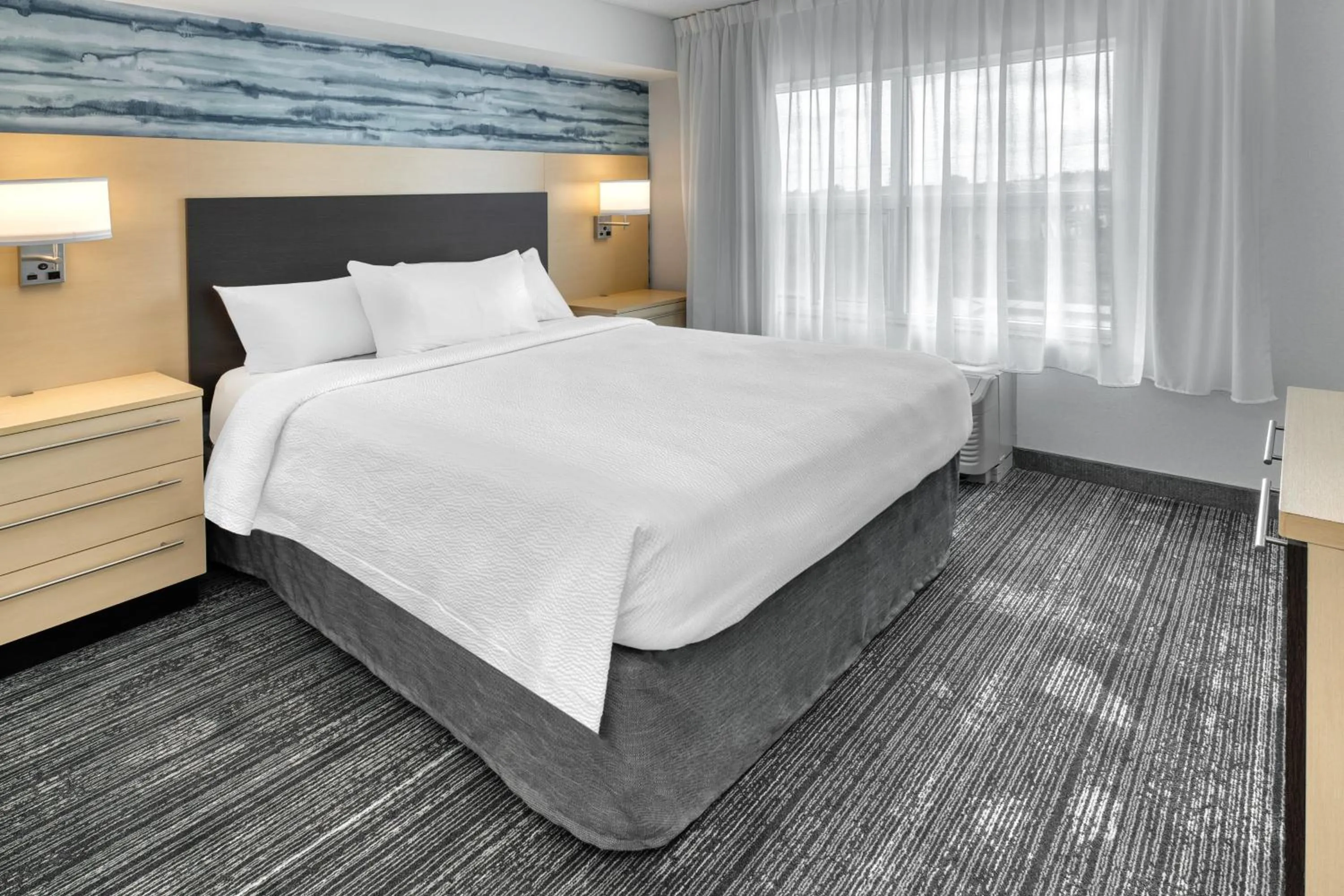 Bedroom, Bed in TownePlace Suites by Marriott Sudbury