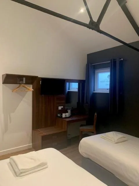 Bed in Oakwood Farm Mews Chester