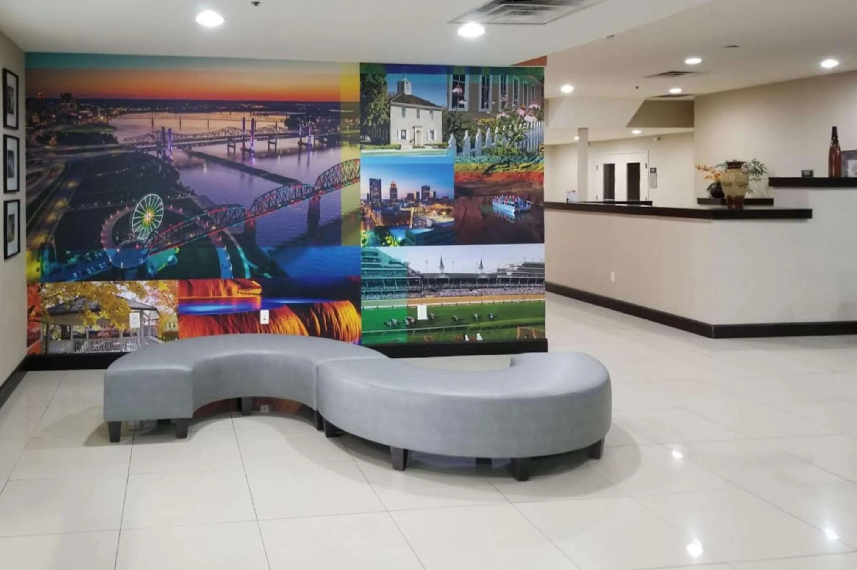 Lobby or reception in SureStay Plus by Best Western Corydon