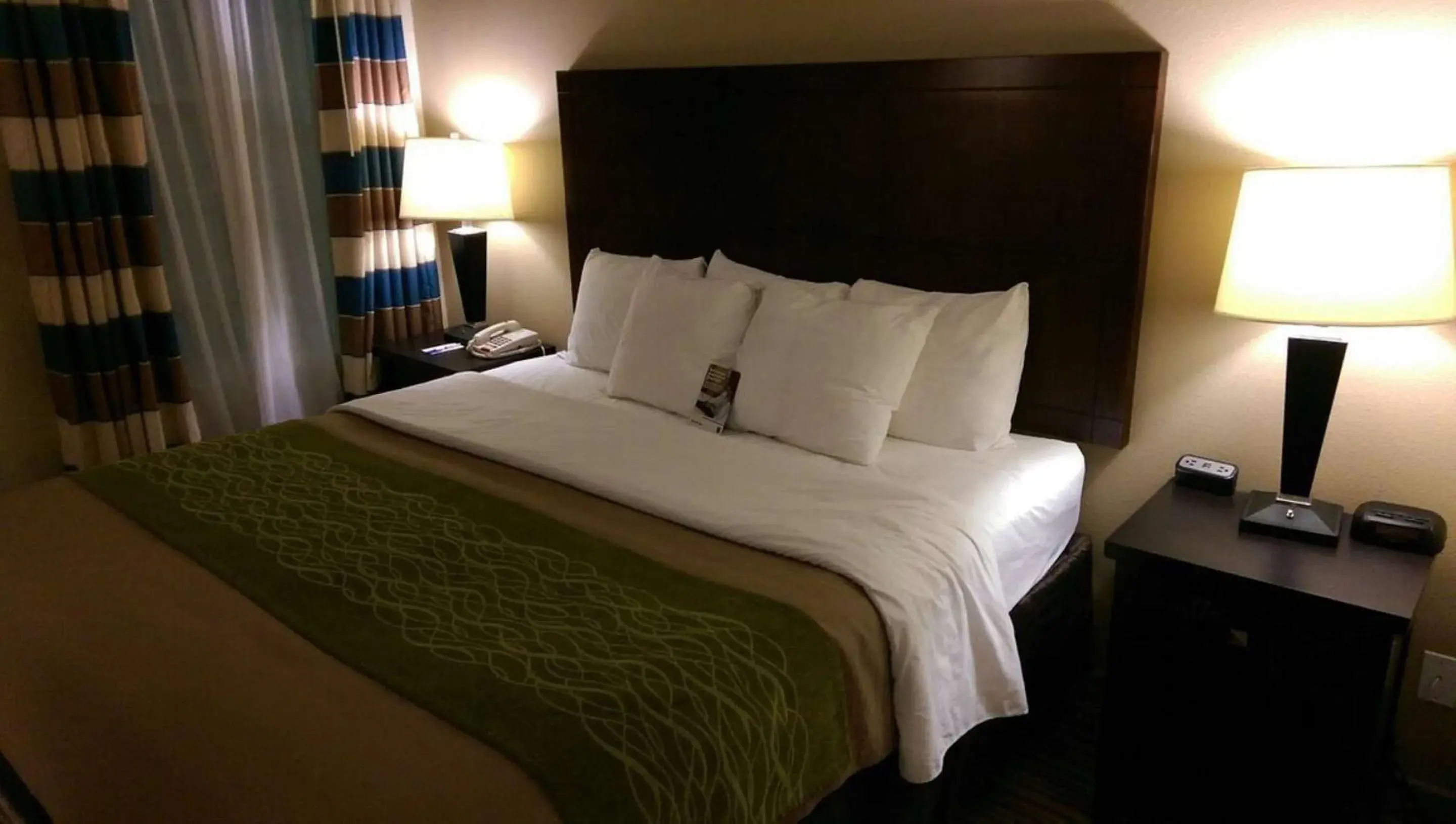 Bedroom, Bed in SureStay Plus by Best Western Corydon Bedroom, Bed in SureStay Plus by Best Western Corydon