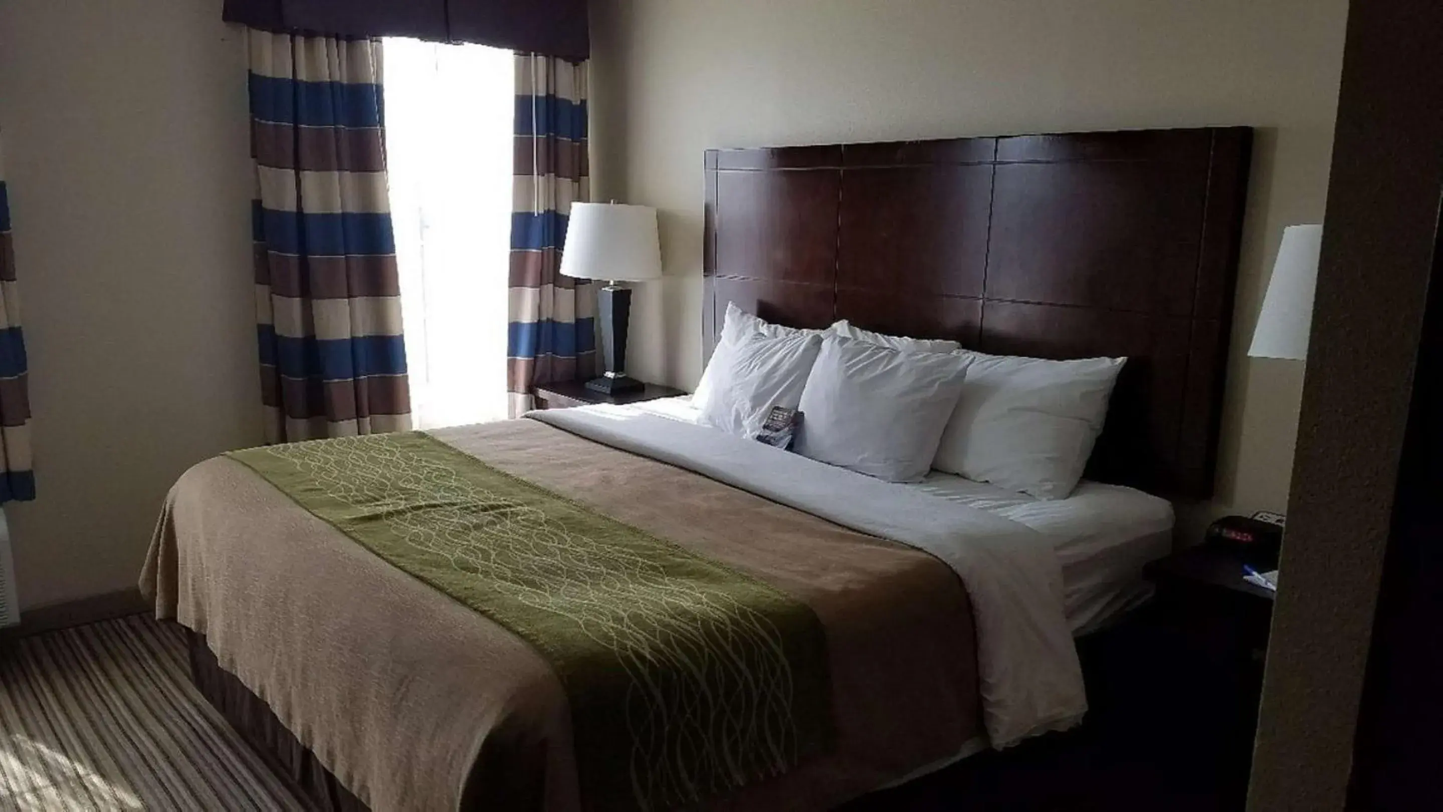 Bedroom, Bed in SureStay Plus by Best Western Corydon Bedroom, Bed in SureStay Plus by Best Western Corydon