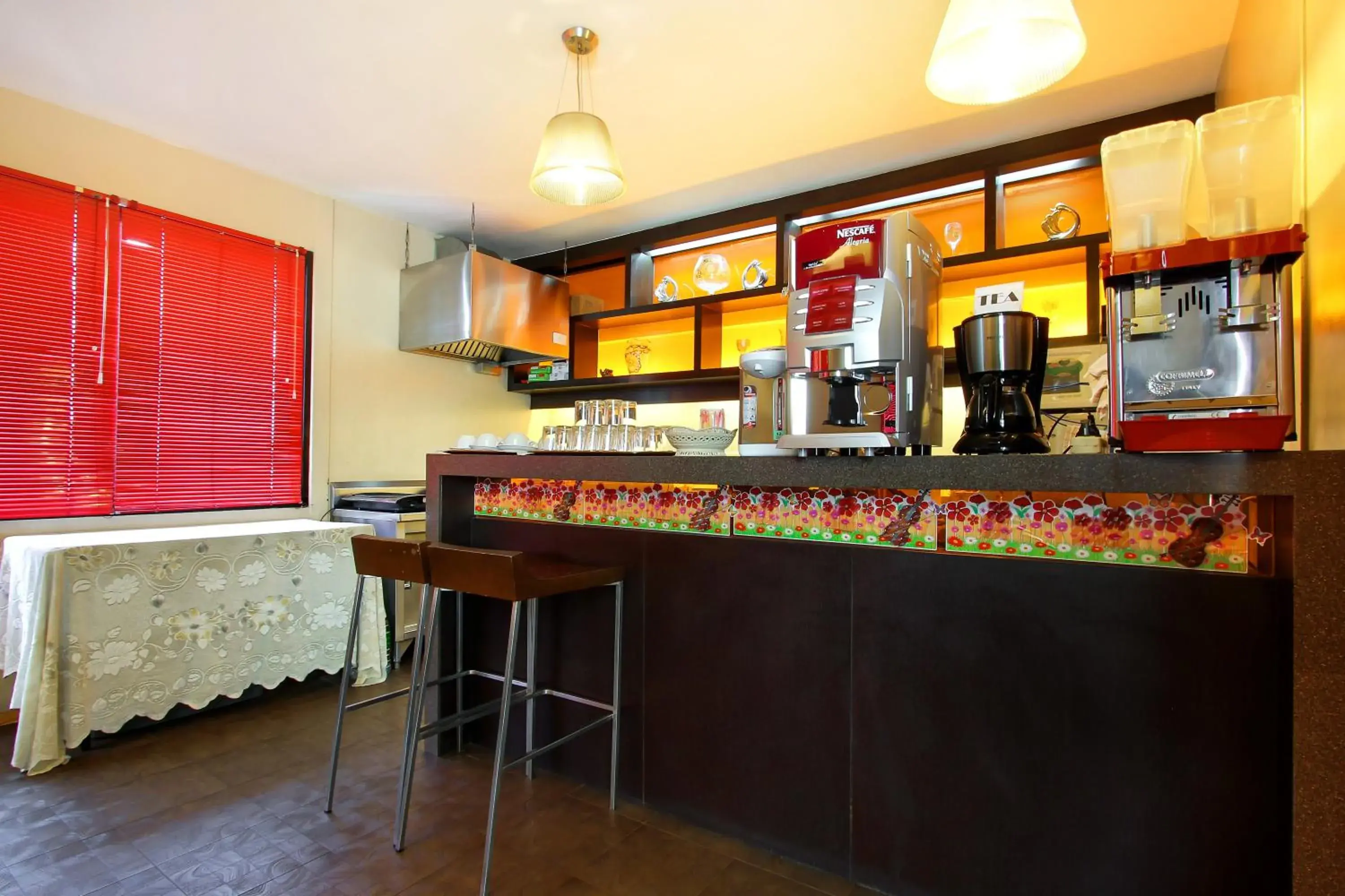 Restaurant/places to eat in Bally Suite Silom Restaurant/places to eat in Bally Suite Silom