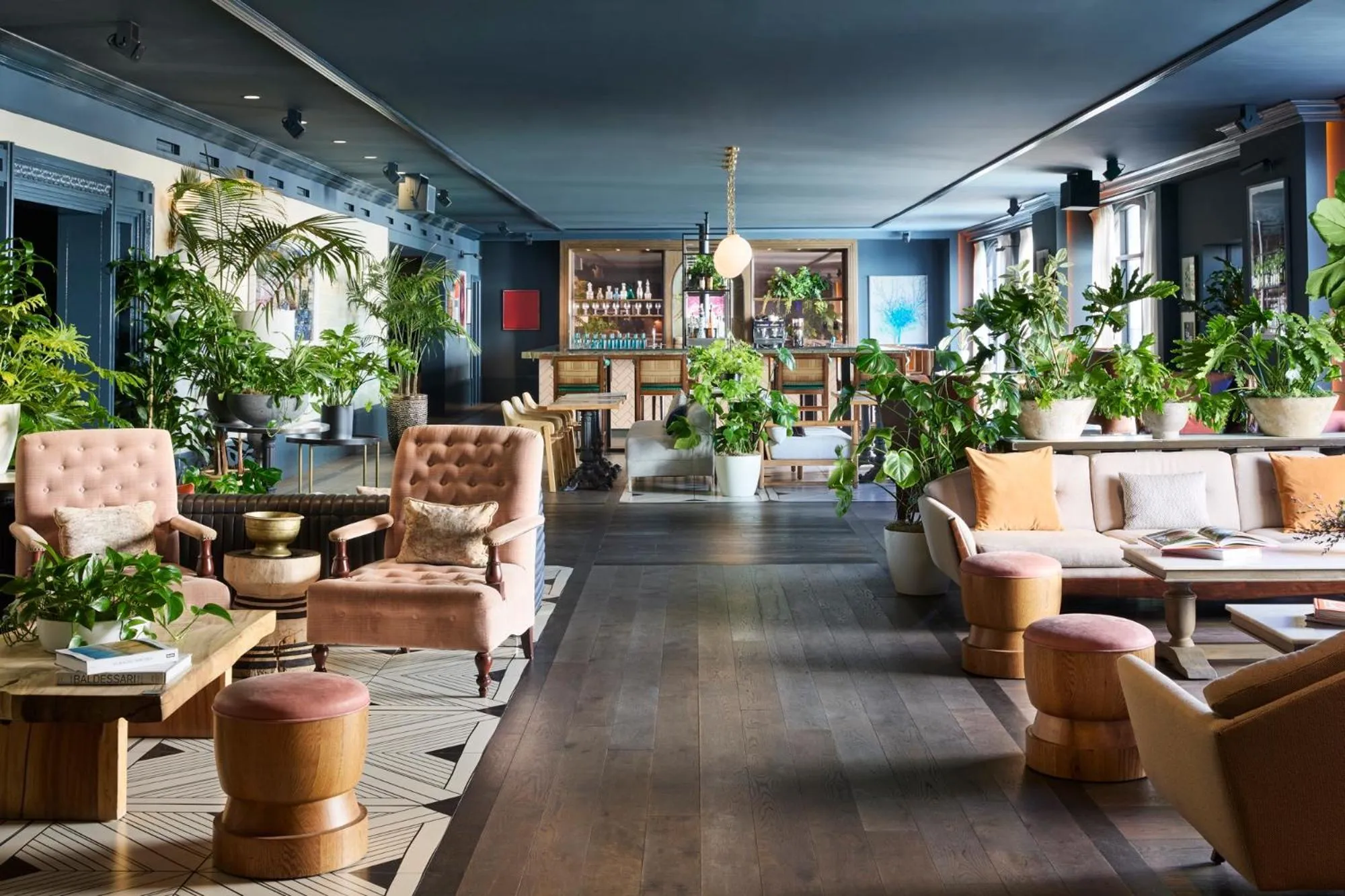 Restaurant/places to eat in The Aster