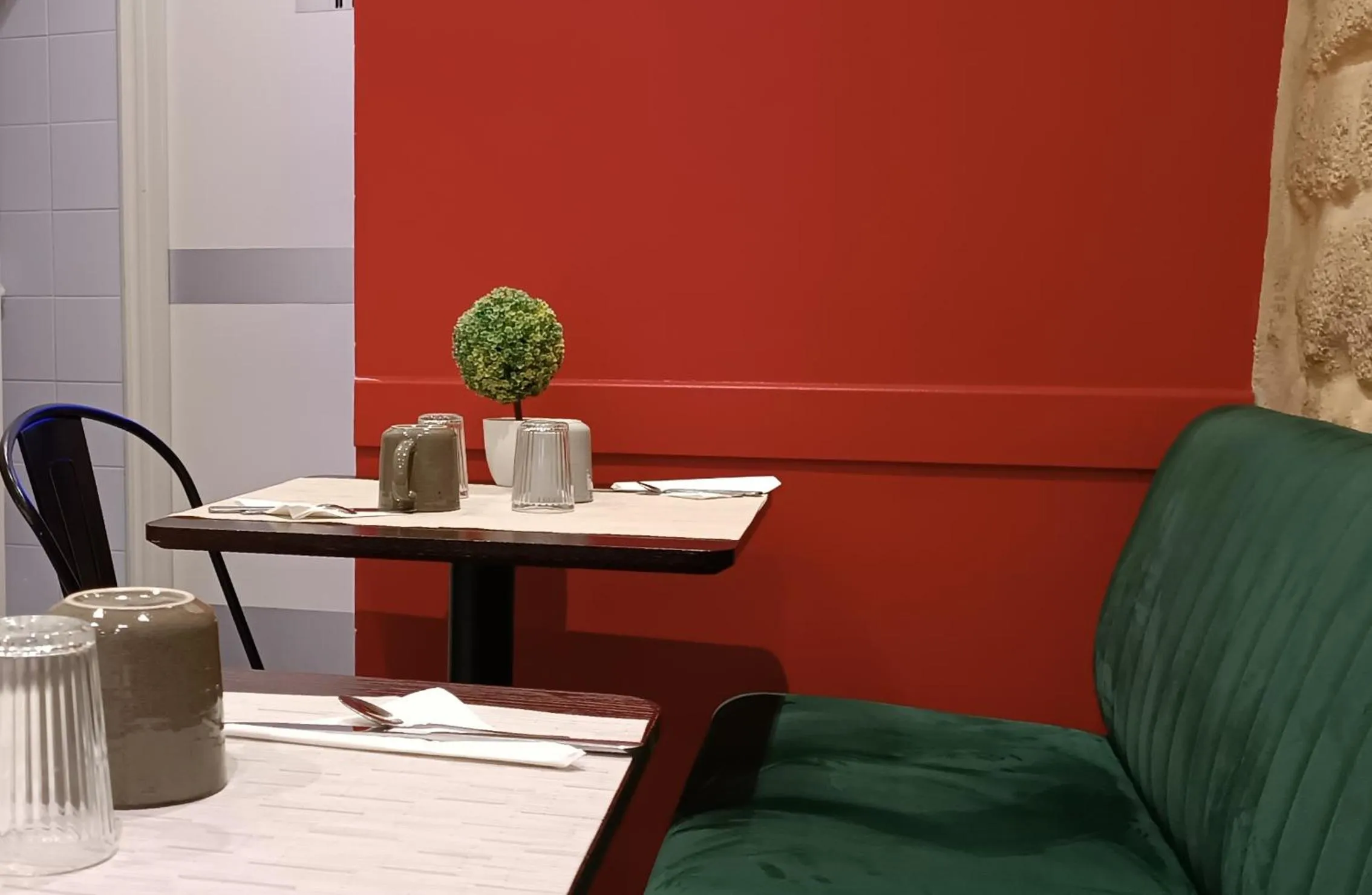 Breakfast in Hotel Bastille Secret