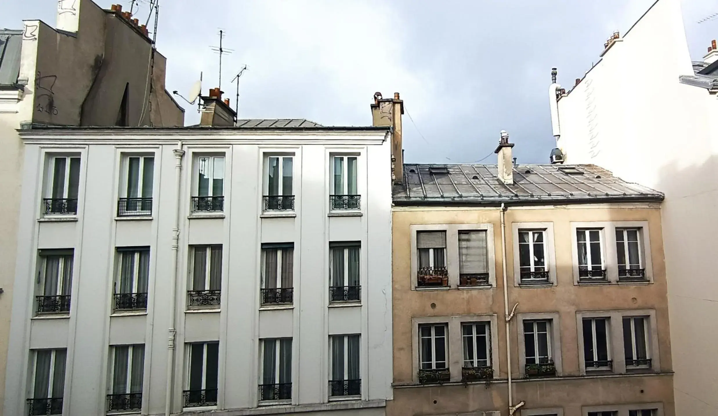 City view in Hotel Bastille Secret City view in Hotel Bastille Secret