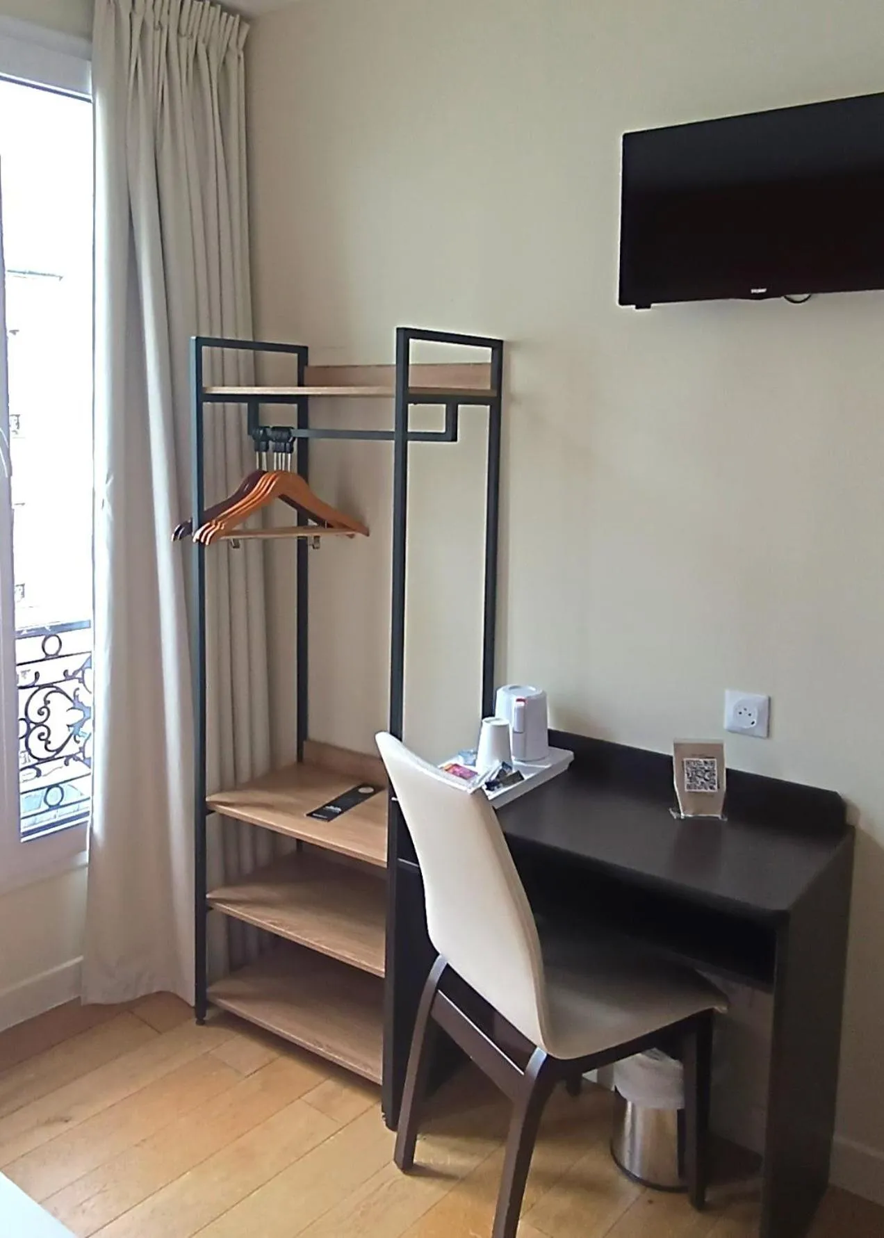 Bedroom in Hotel Bastille Secret