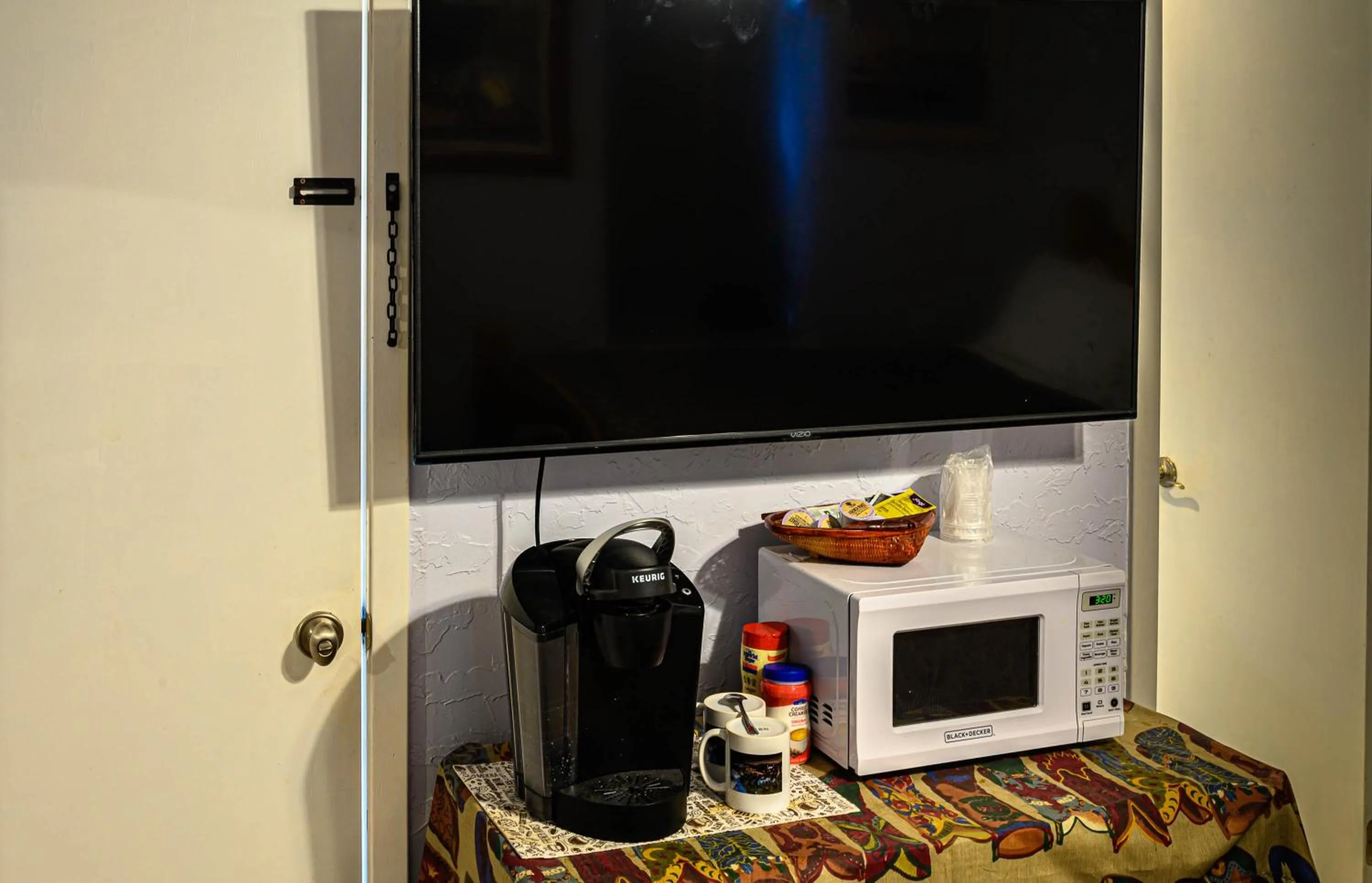 Coffee/tea facilities in Cypress Fairway Village