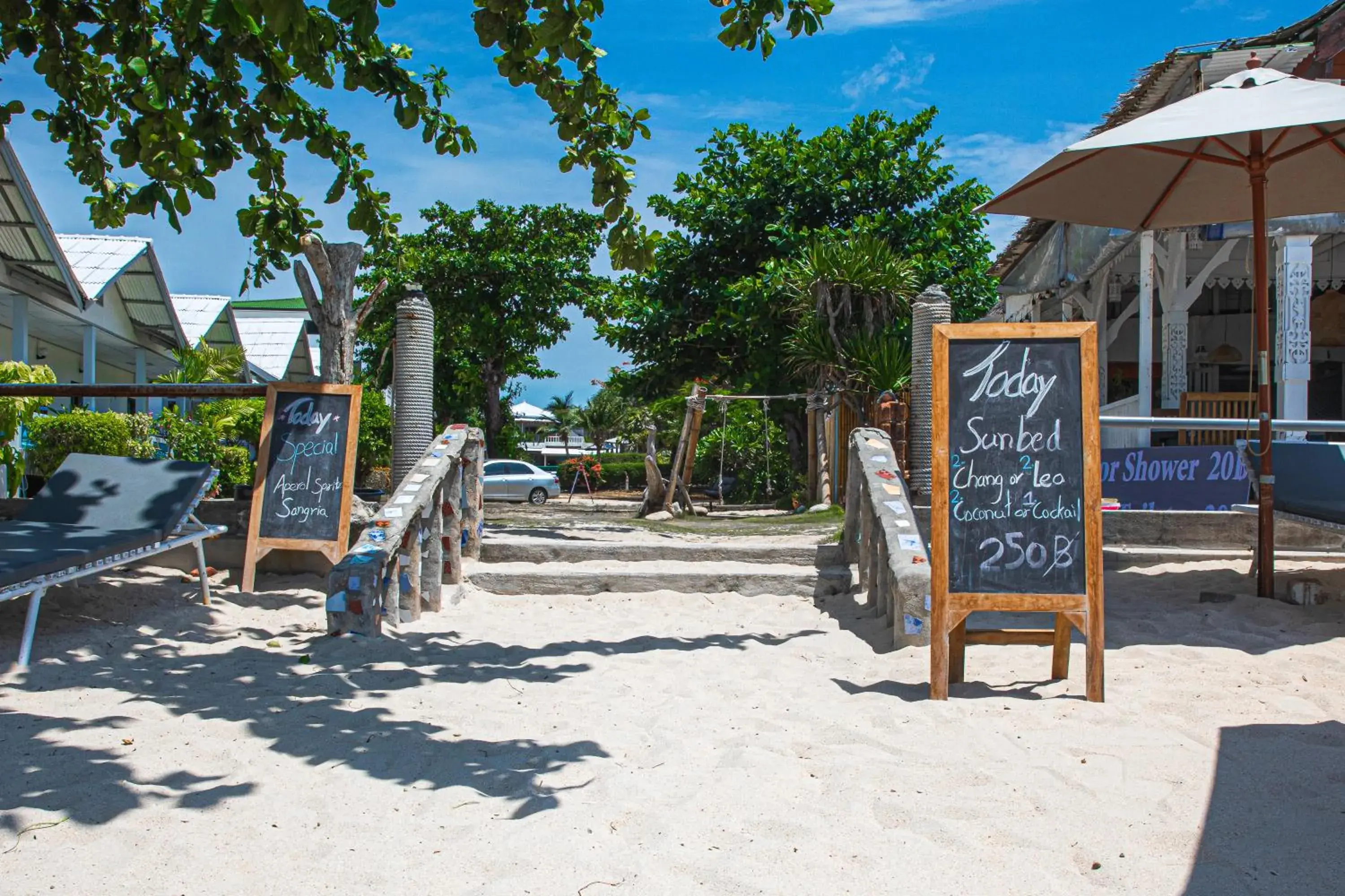 Beach in Bay Beach Resort Beach in Bay Beach Resort