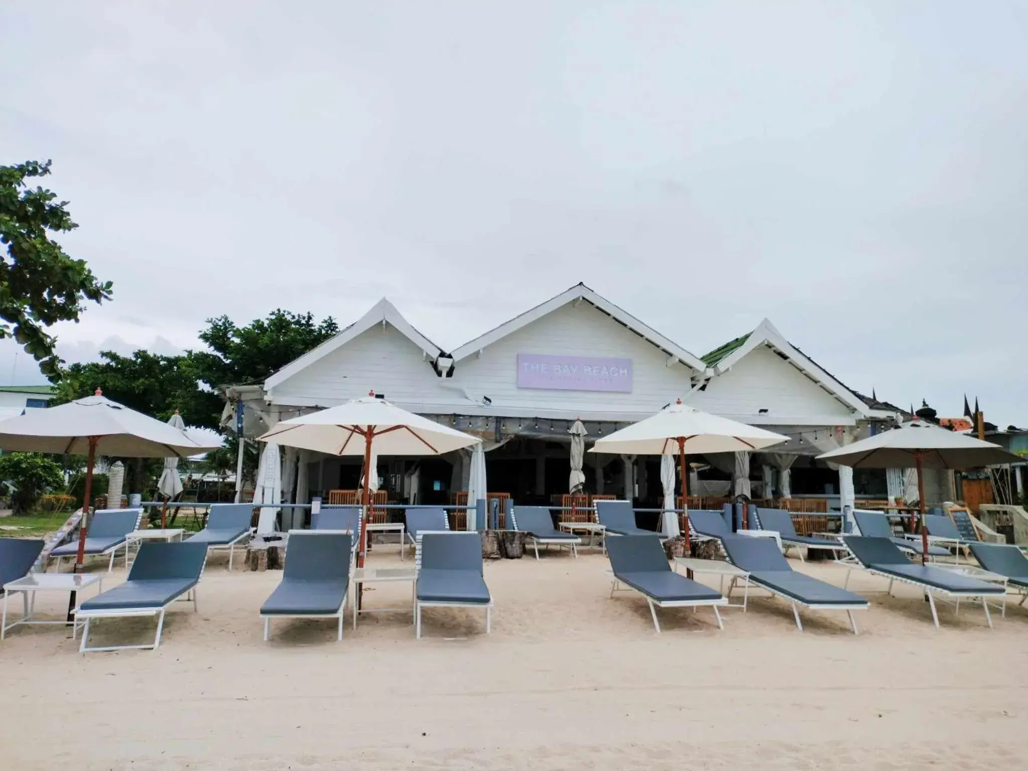 Restaurant/places to eat in Bay Beach Resort Restaurant/places to eat in Bay Beach Resort
