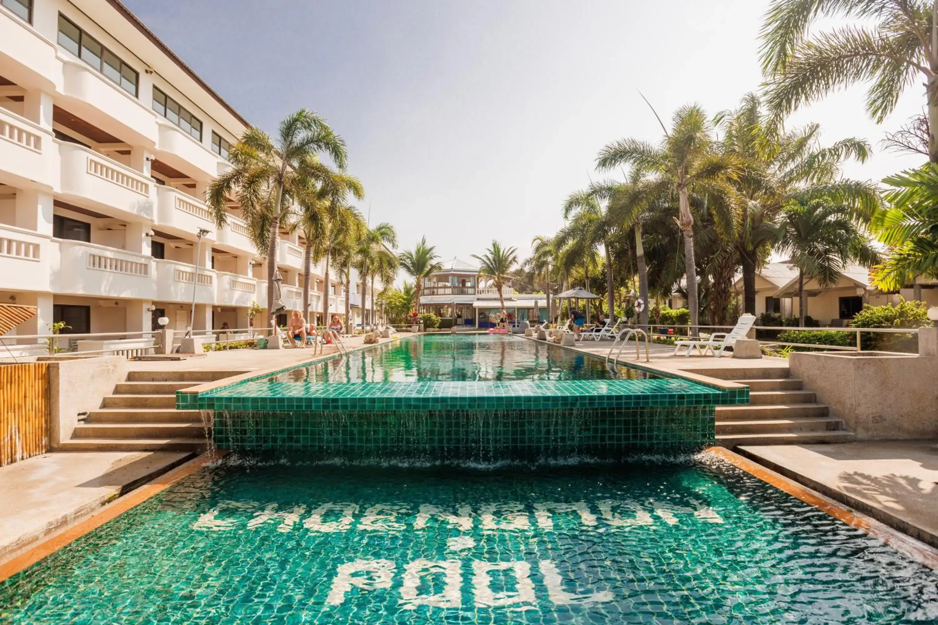 Swimming pool in Bay Beach Resort Swimming pool in Bay Beach Resort