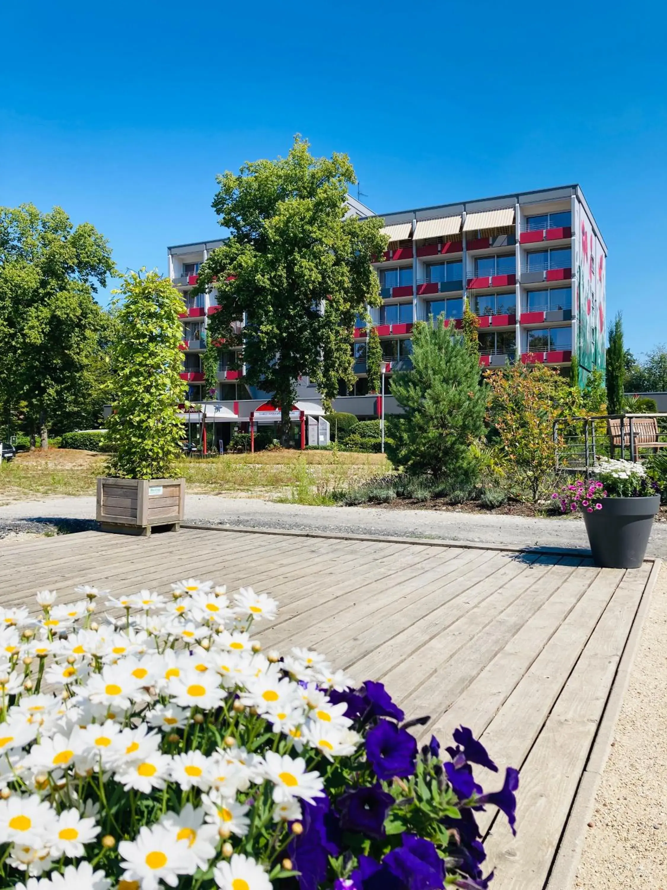 Property building in Hotel im Park Property building in Hotel im Park