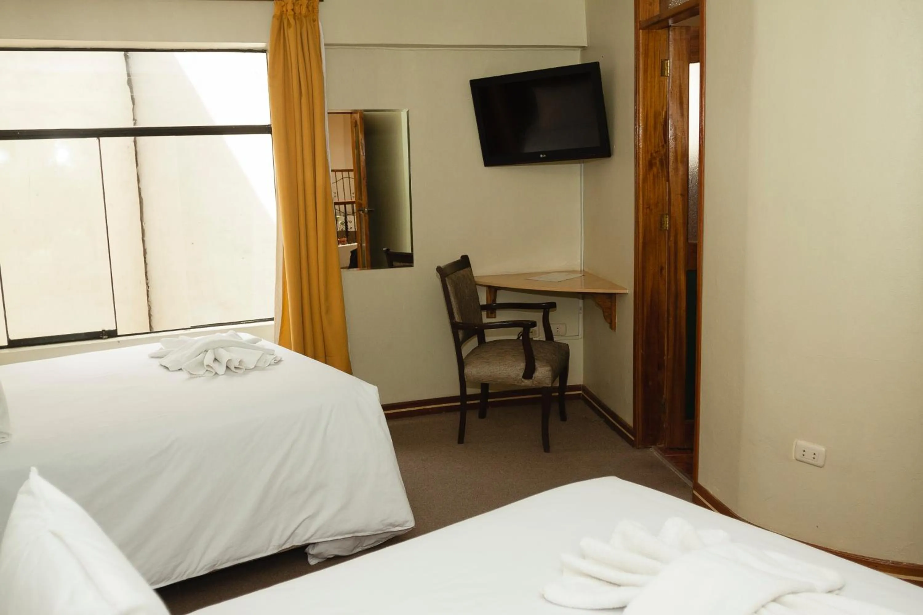 Photo of the whole room in Hotel De la Villa Hermoza