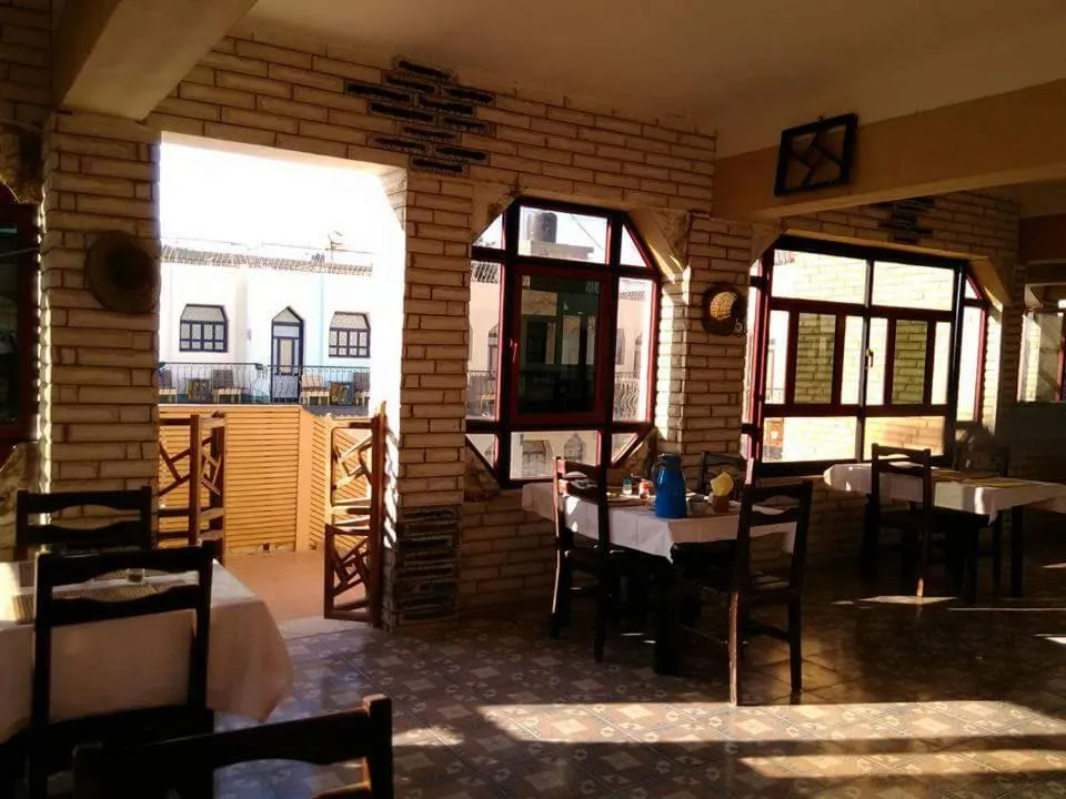 Restaurant/places to eat in Monica Hotel