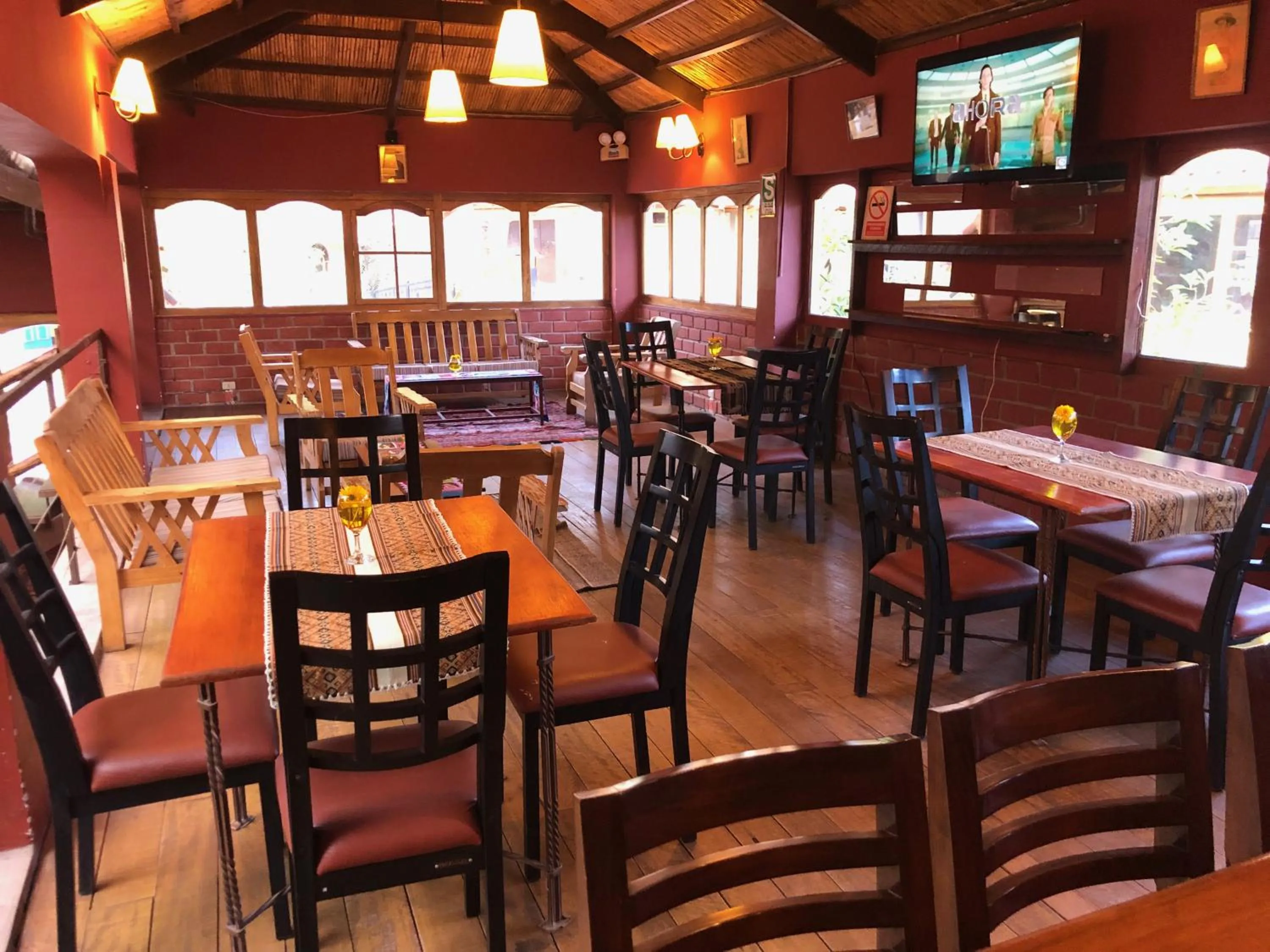 Lounge or bar in Hotel Pisonay Pueblo