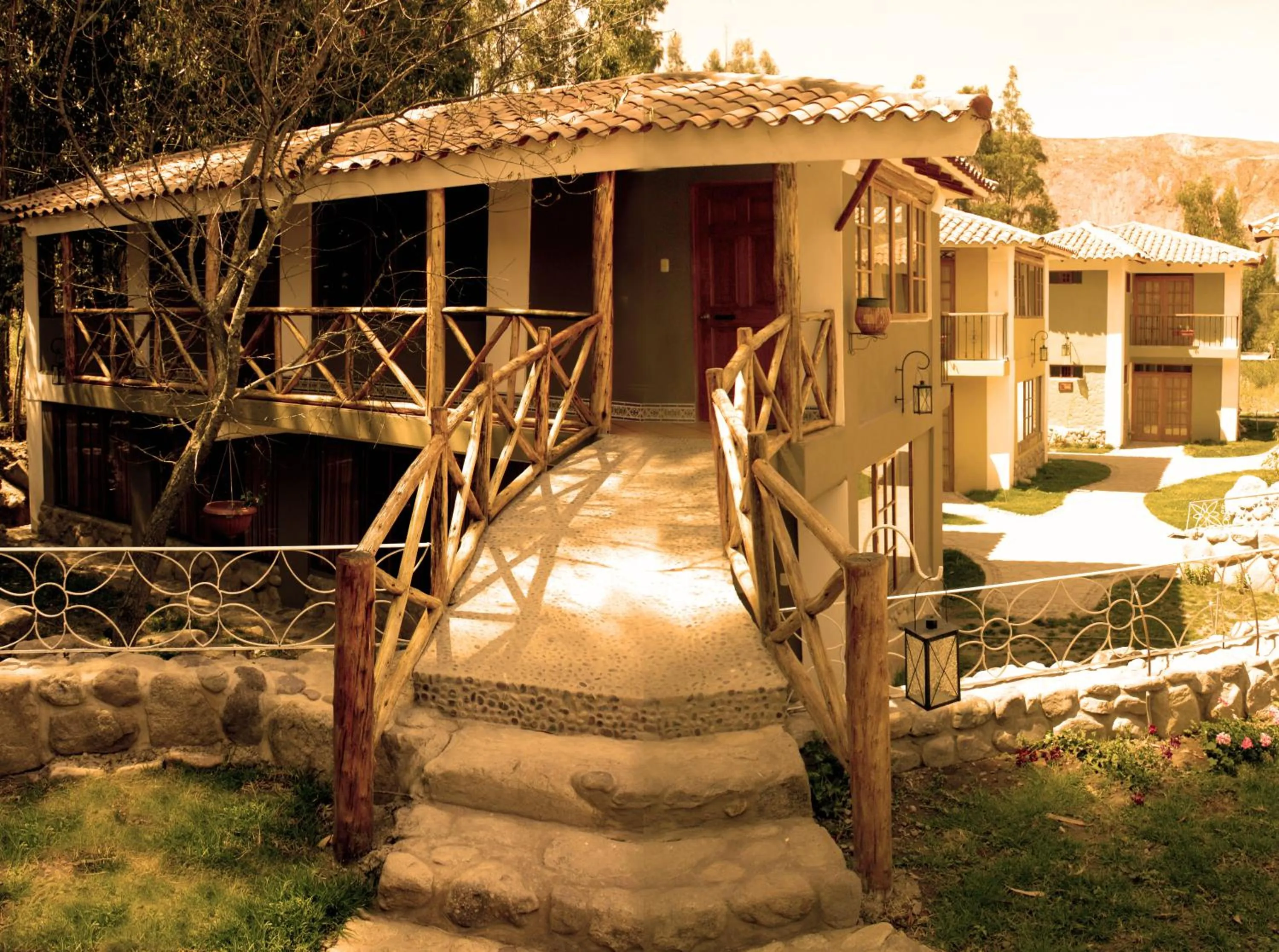 Facade/entrance in Hotel Pisonay Pueblo