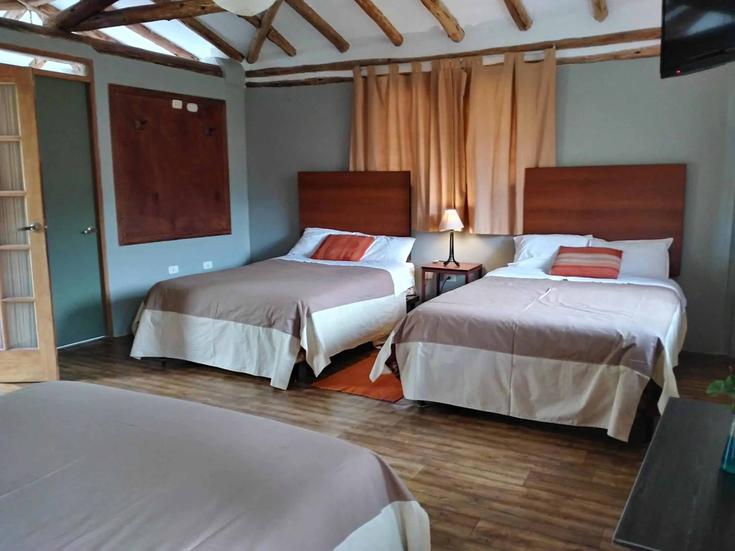 Superior Quadruple Room in Hotel Pisonay Pueblo Superior Quadruple Room in Hotel Pisonay Pueblo