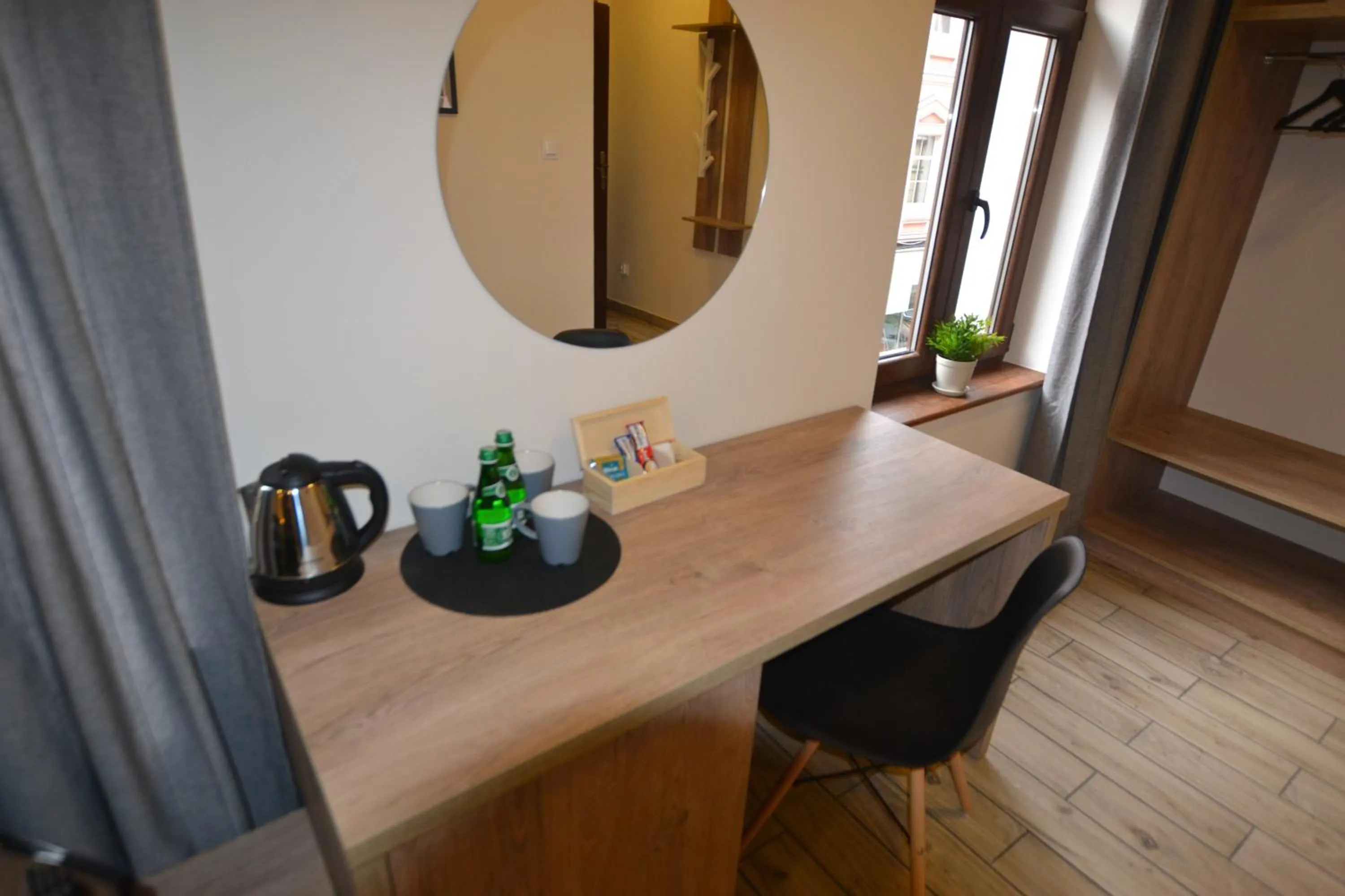 Coffee/tea facilities in SleepWell Apartments