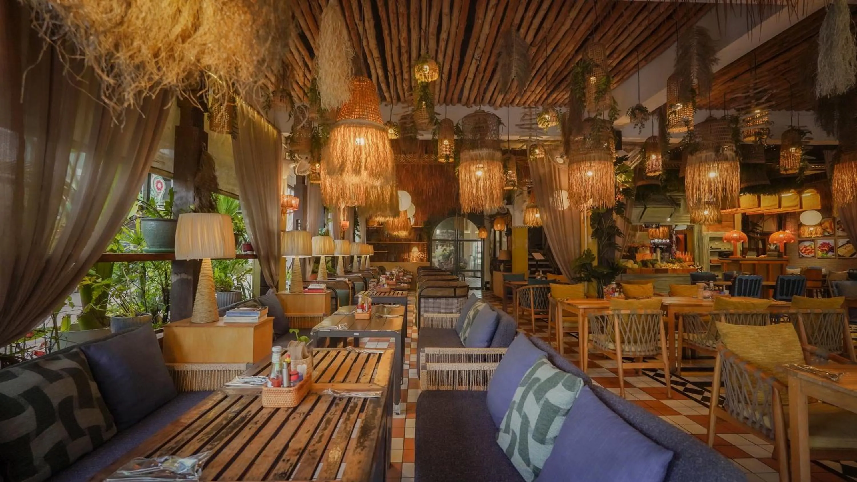 Restaurant/places to eat in Sugar Marina Hotel - FASHION - Kata Beach