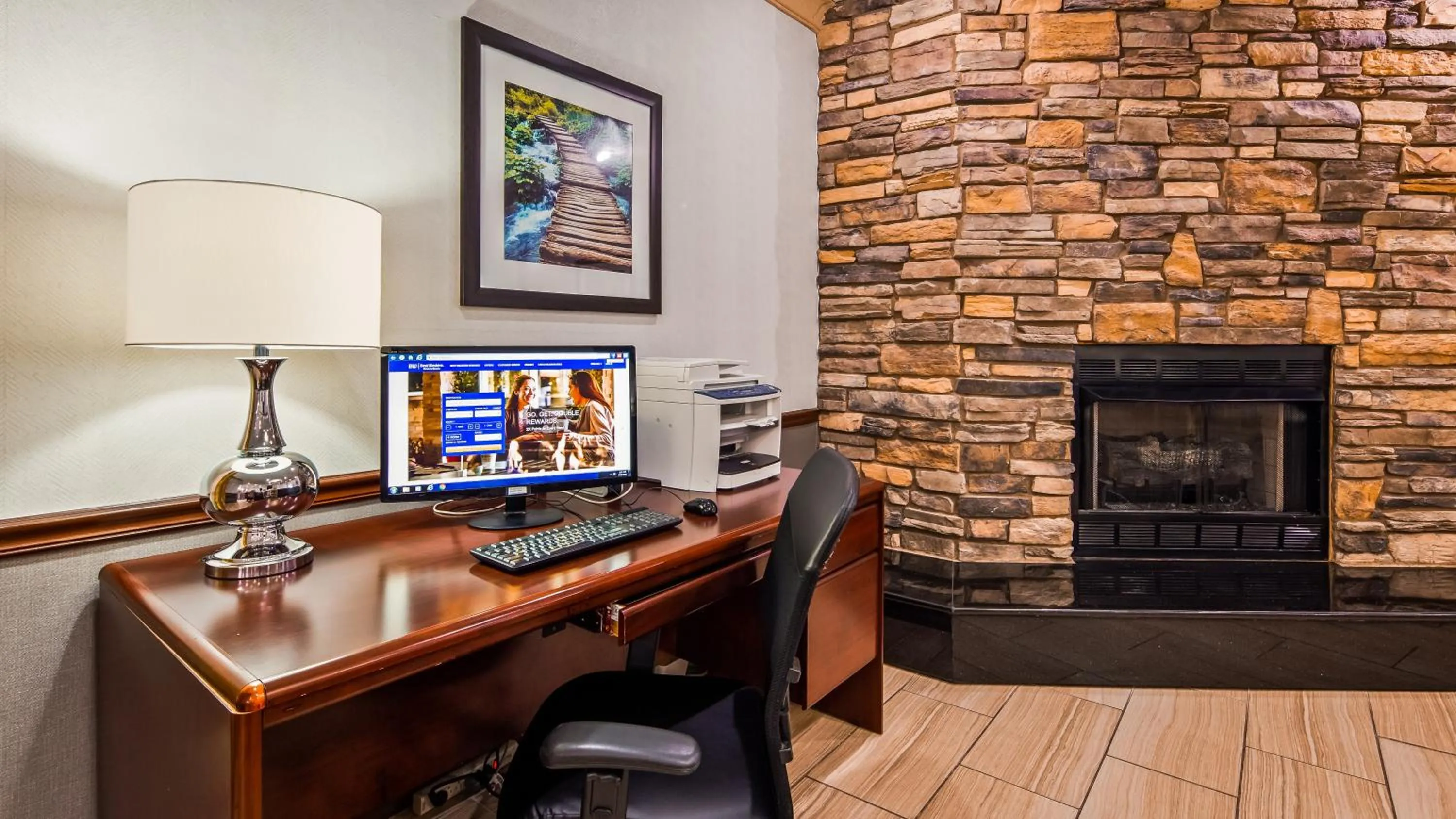 Lobby or reception in Old Mill Inn