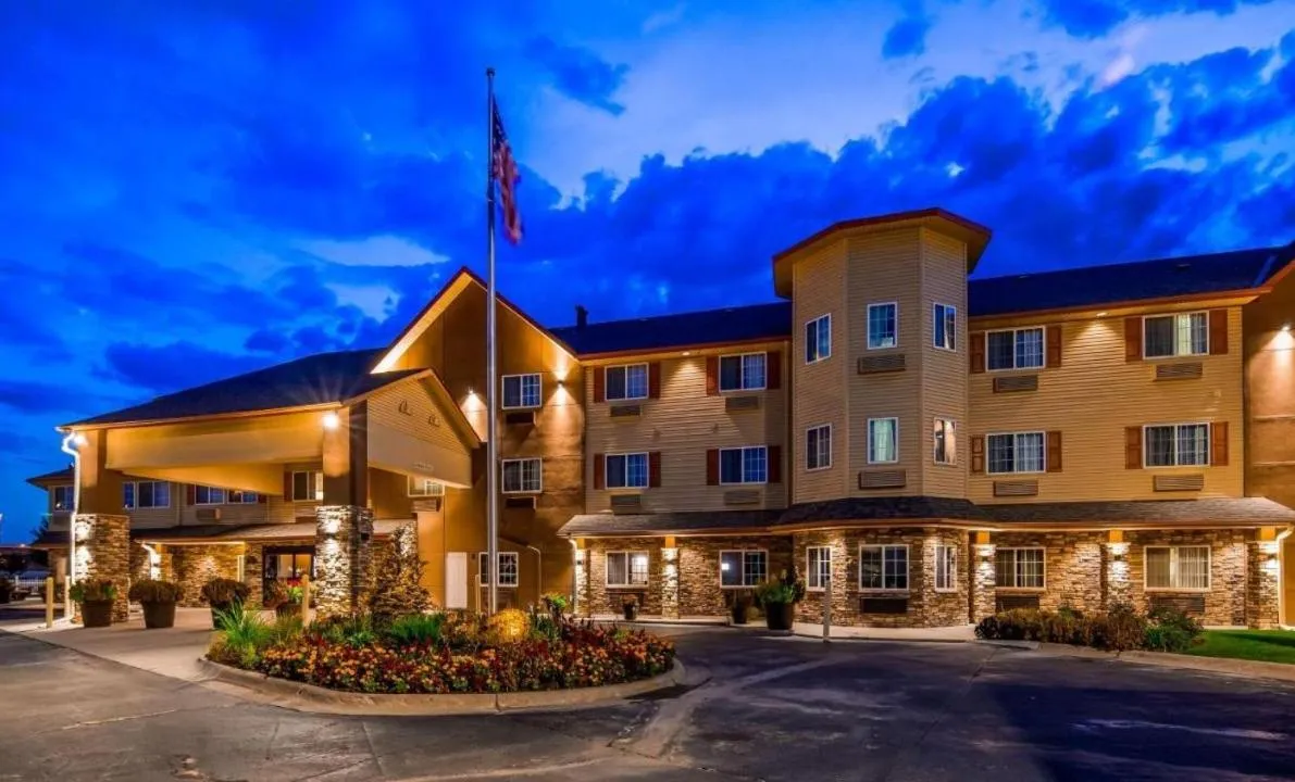 Property building in Old Mill Inn