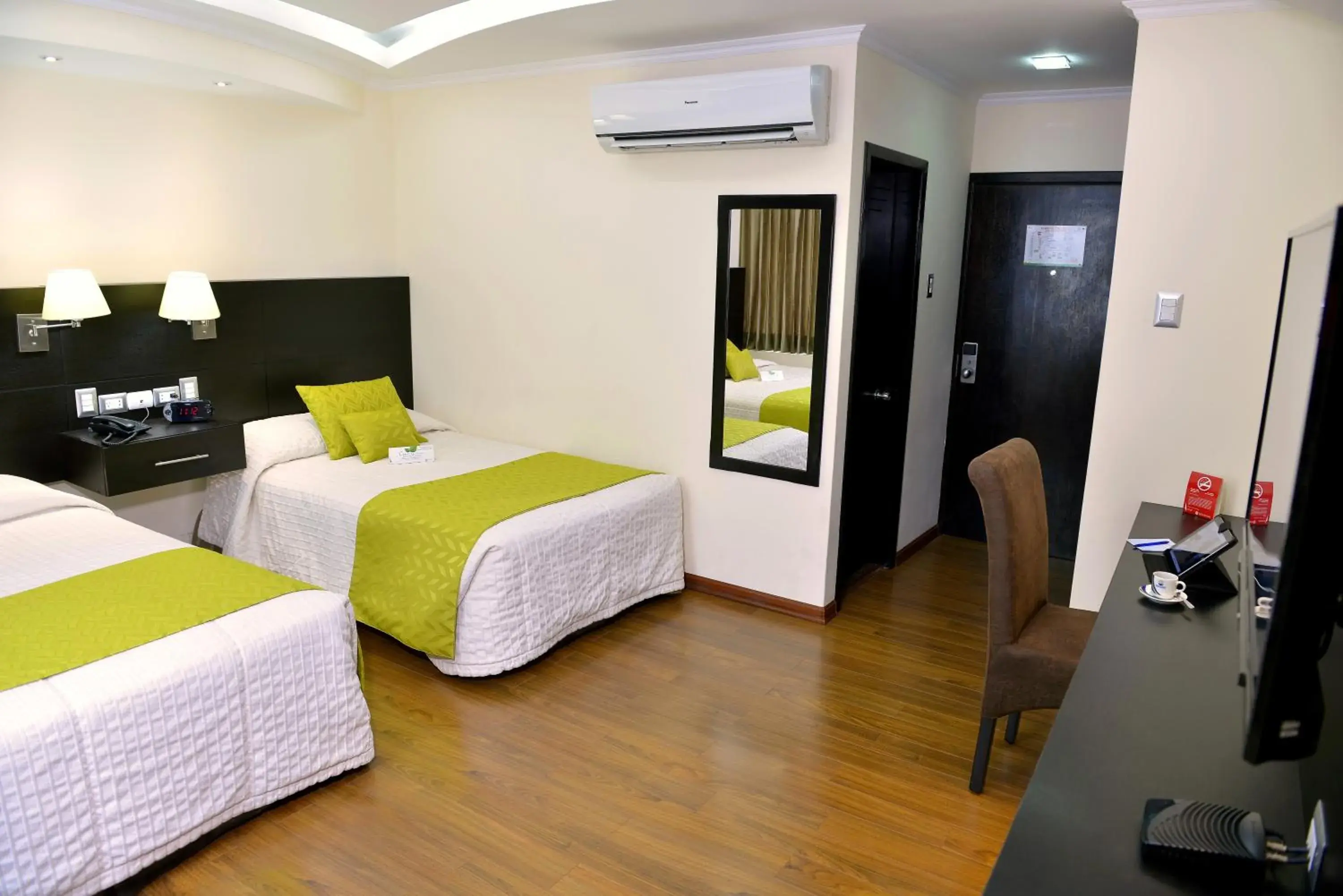 Superior Twin Room in Hotel Ramada Superior Twin Room in Hotel Ramada