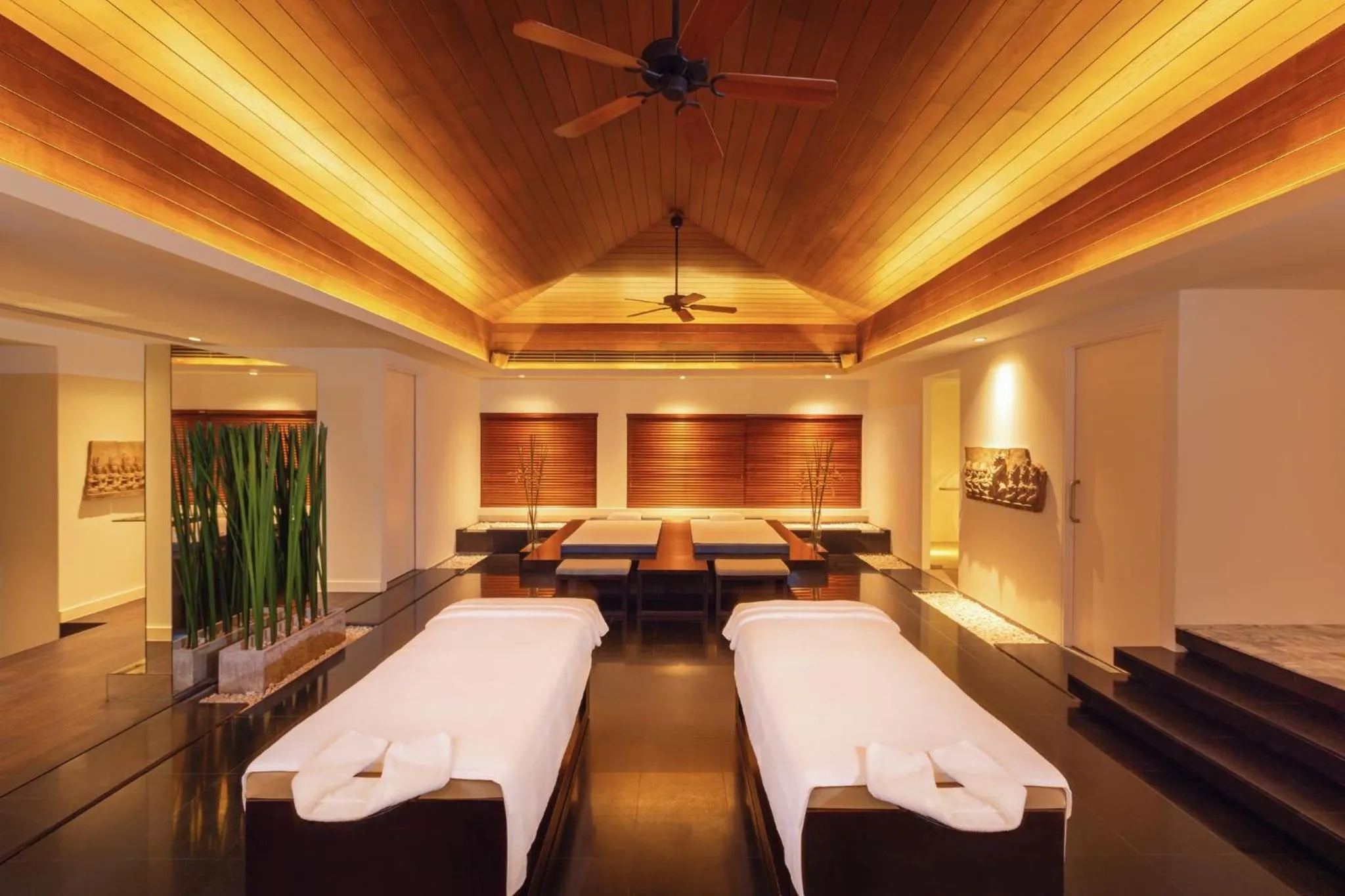 Spa and wellness centre/facilities, Bed in Twinpalms Surin Beach Phuket