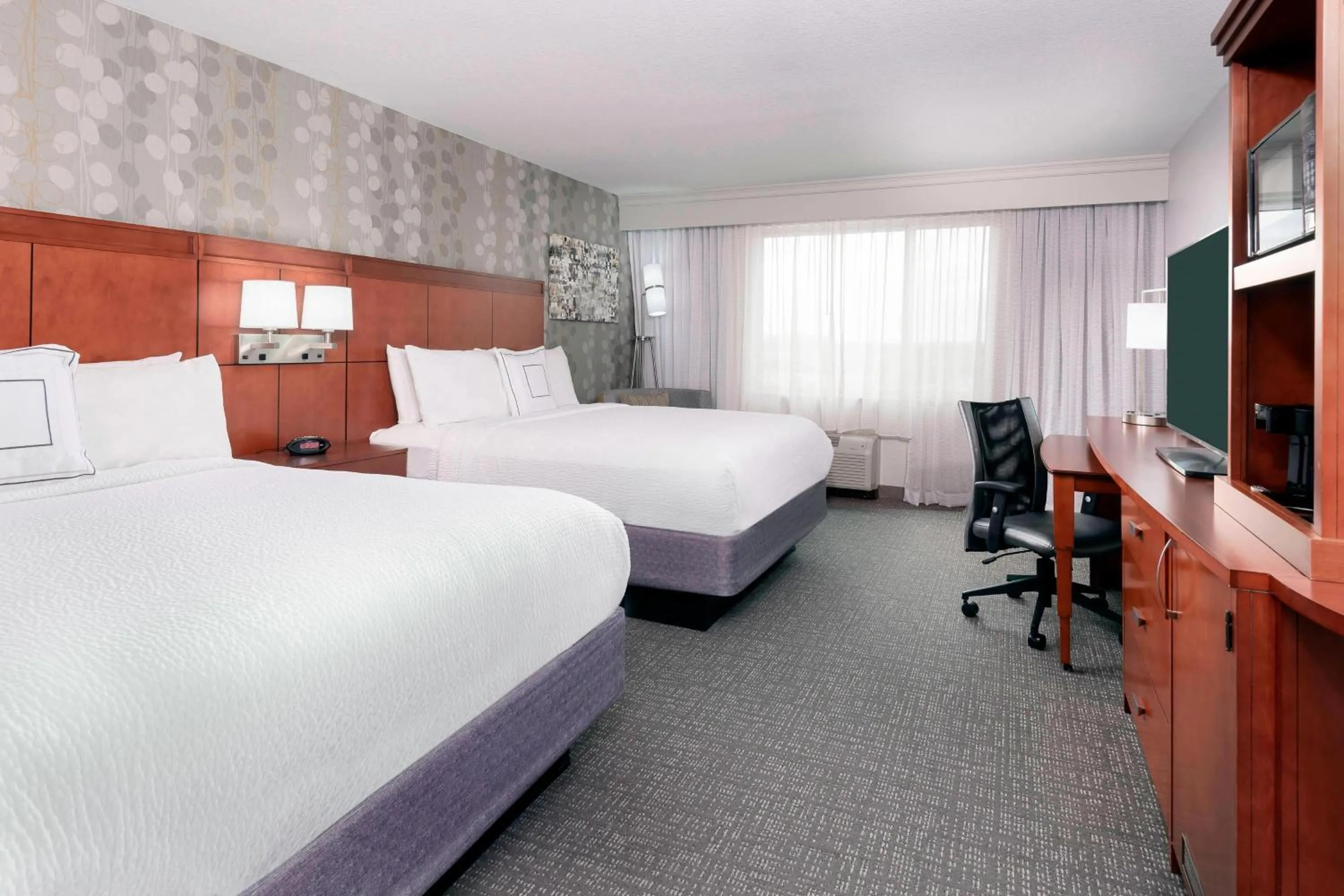 Photo of the whole room, Bed in Courtyard Fort Wayne Downtown at Grand Wayne Convention Center