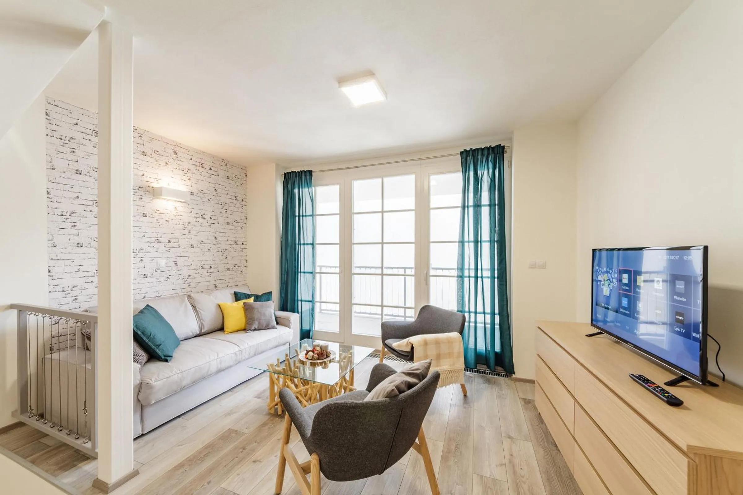 Downtown Royal Apartments