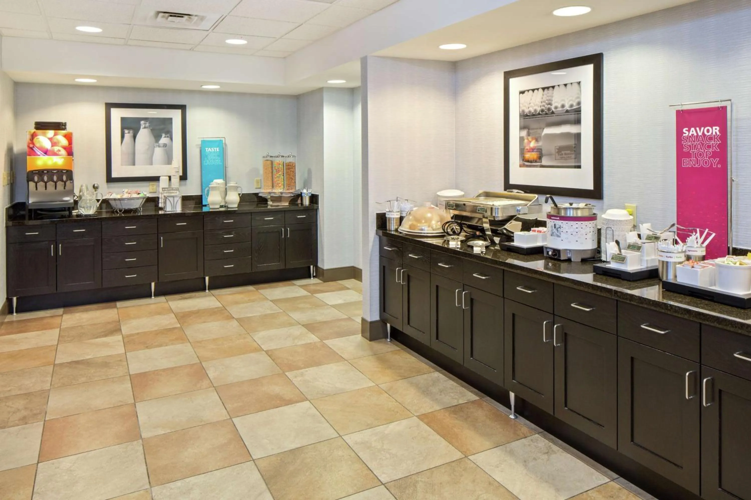 Breakfast in Hampton Inn & Suites Spokane Valley