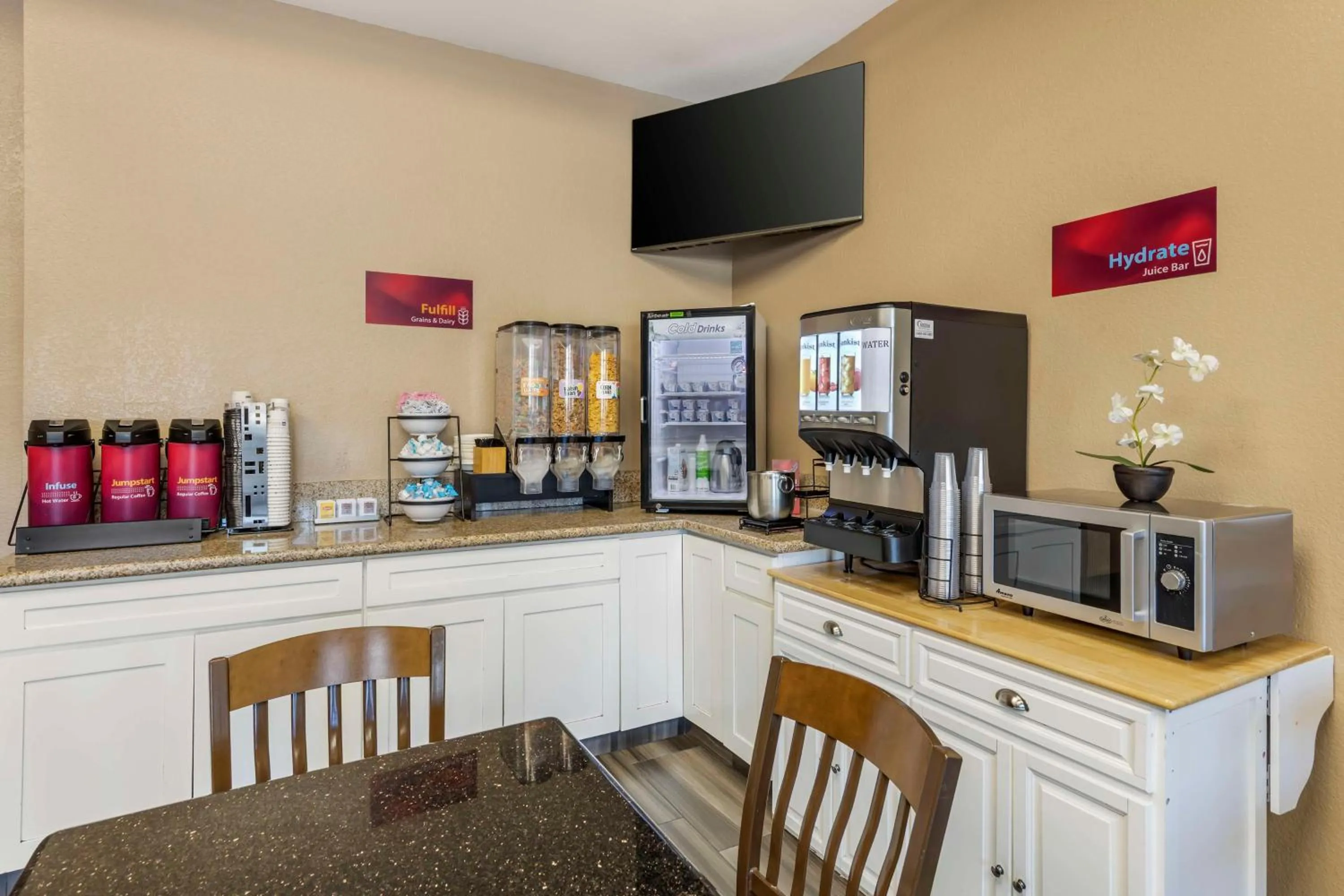 Breakfast in Best Western Plus Heritage Inn Ontario Rancho Cucamonga