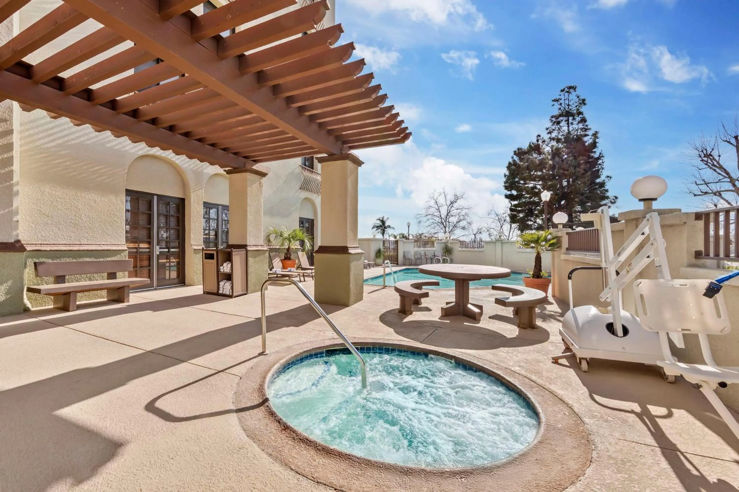 Pool view in Best Western Plus Heritage Inn Ontario Rancho Cucamonga