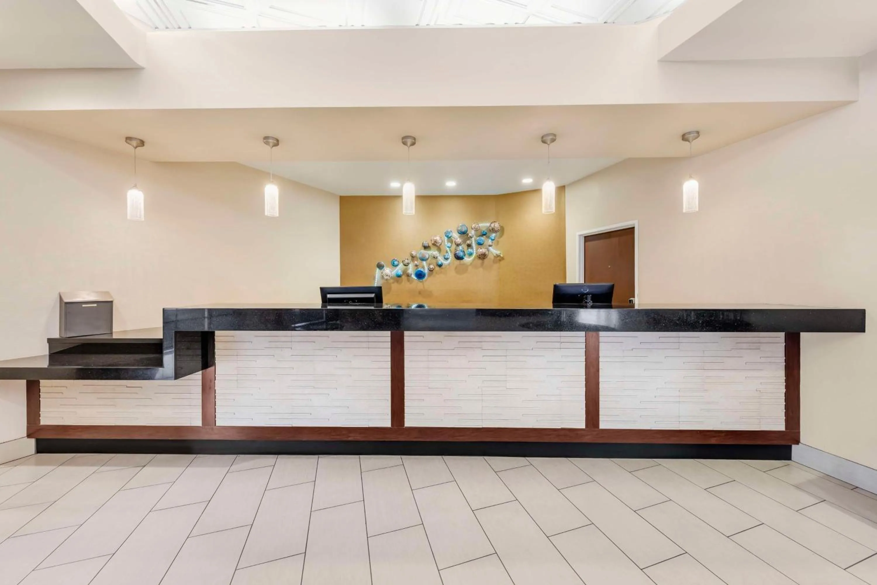 Lobby or reception in Best Western Plus Heritage Inn Ontario Rancho Cucamonga
