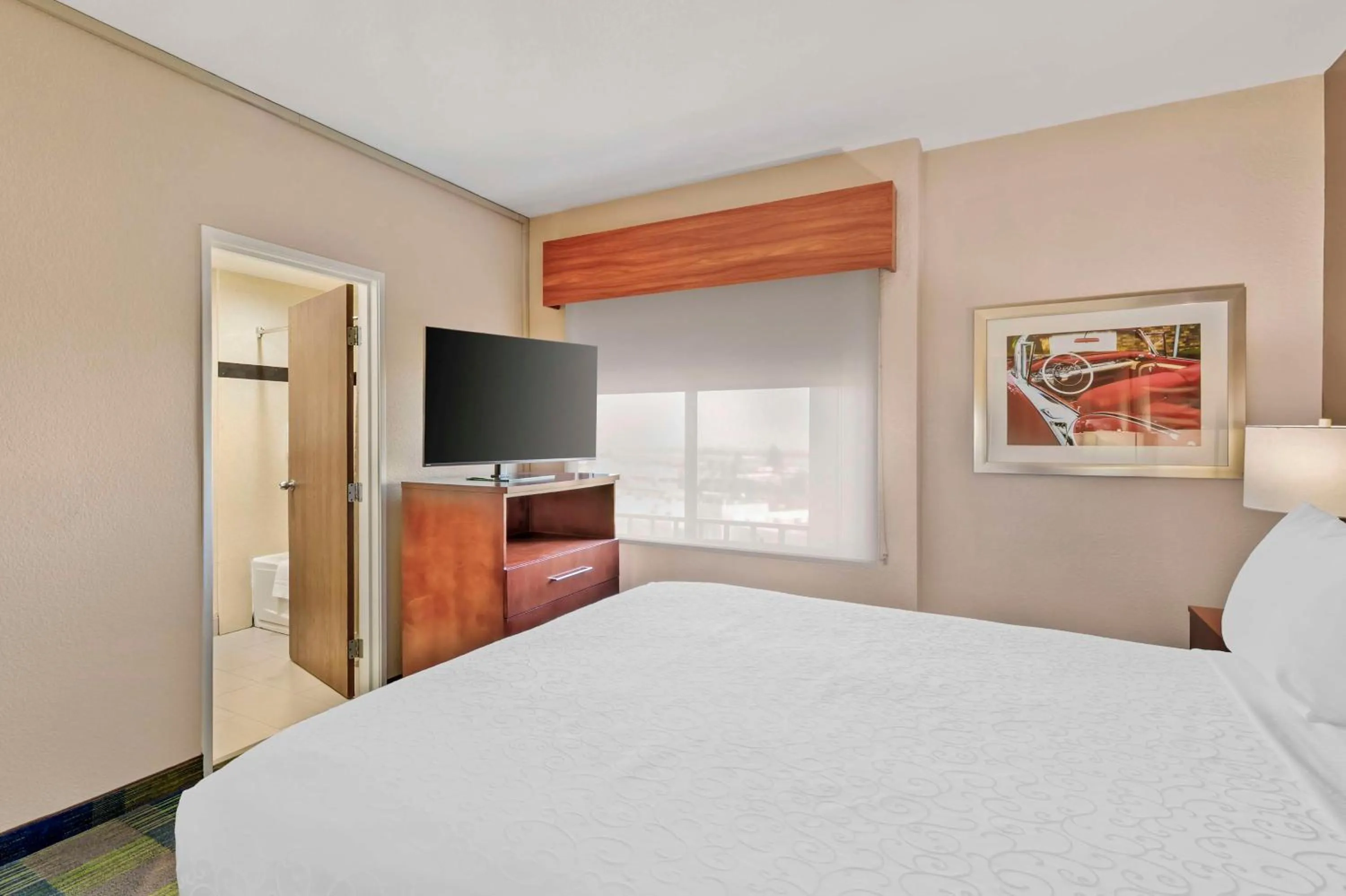 Photo of the whole room, Bed in Best Western Plus Heritage Inn Ontario Rancho Cucamonga