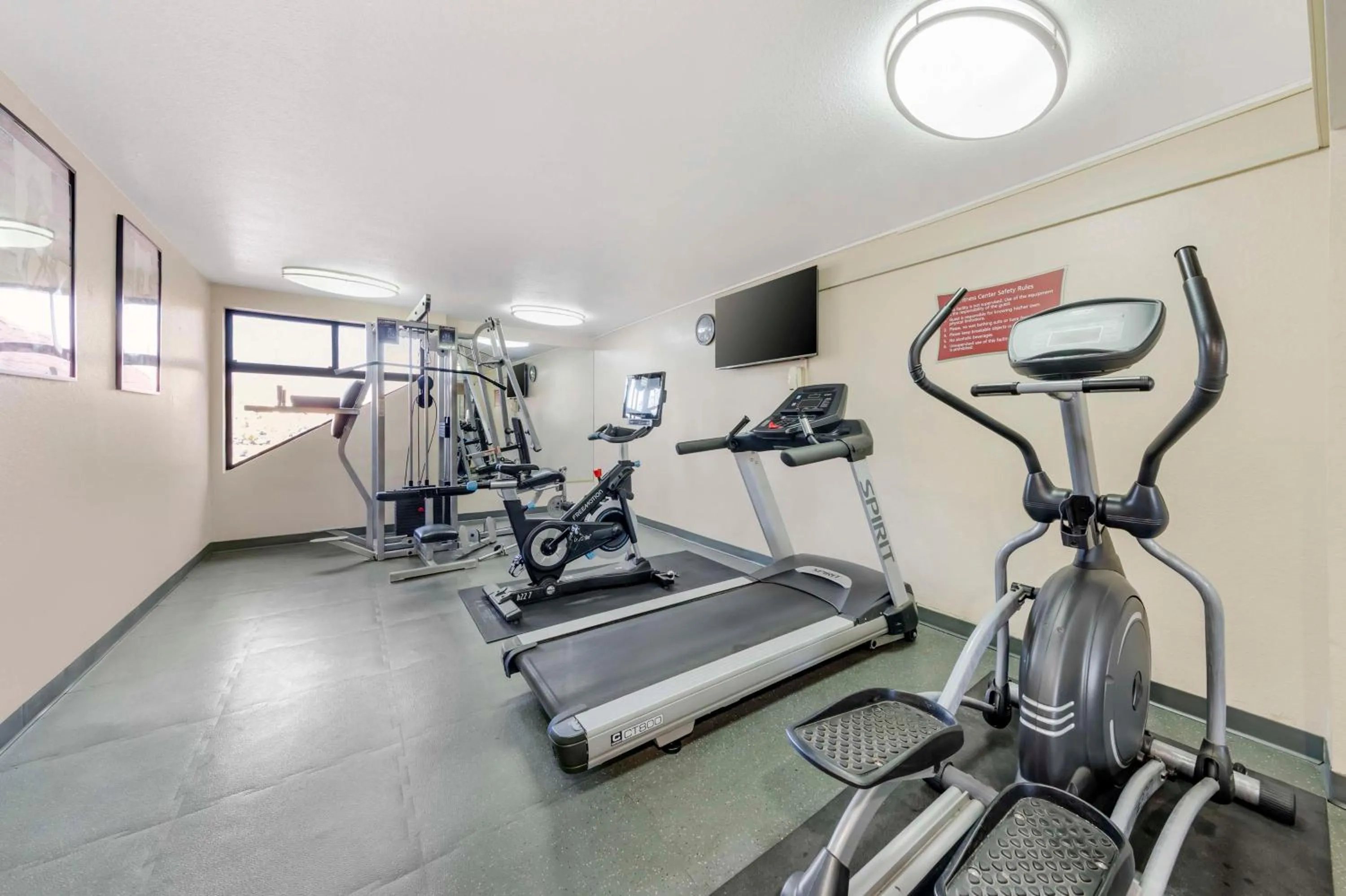 Fitness centre/facilities in Best Western Plus Heritage Inn Ontario Rancho Cucamonga