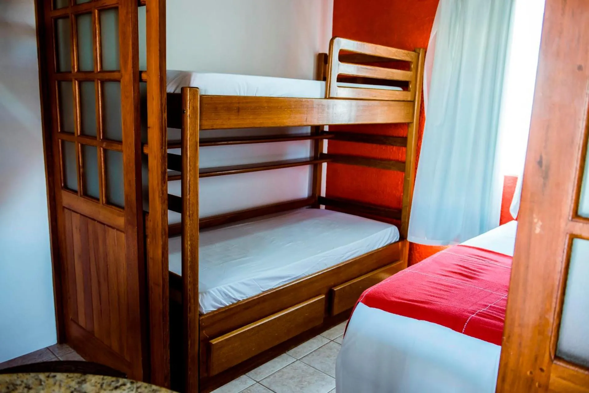 bunk bed in Pousada Maré Mansa