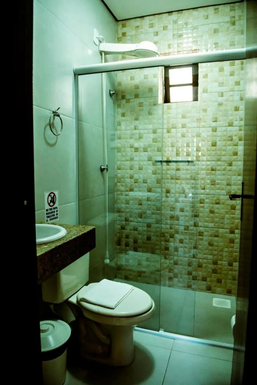 Bathroom in Pousada Maré Mansa