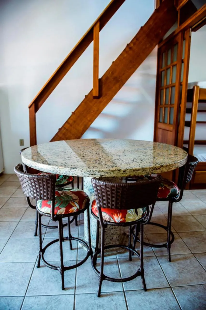 Dining area in Pousada Maré Mansa