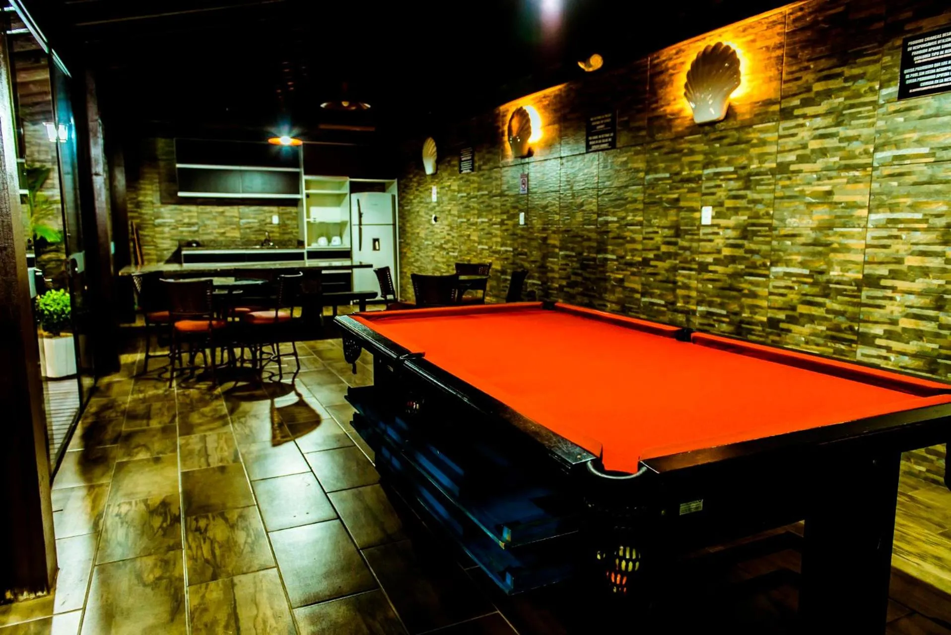 Billiard in Pousada Maré Mansa
